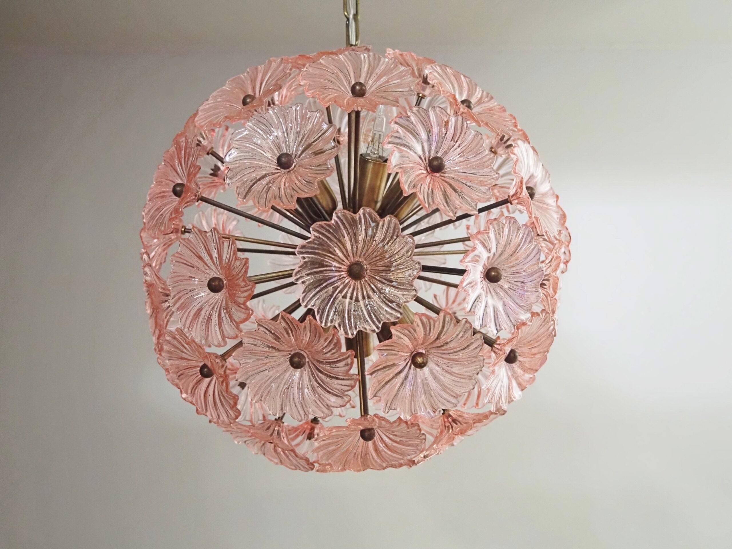 Murano Lysekrone – 51 Rosa Tusenfrydglass – detalj 10 – Murano Classics