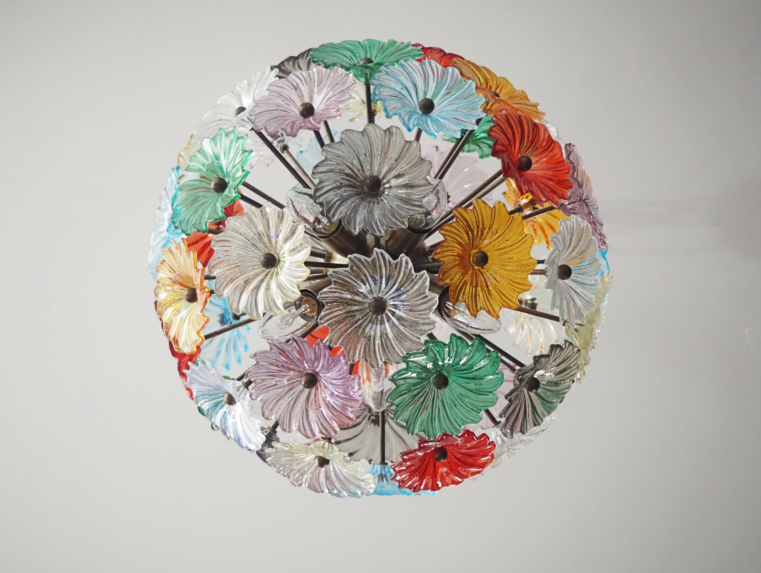 Murano Lysekrone | 51 Multifarge Tusenfrydglass