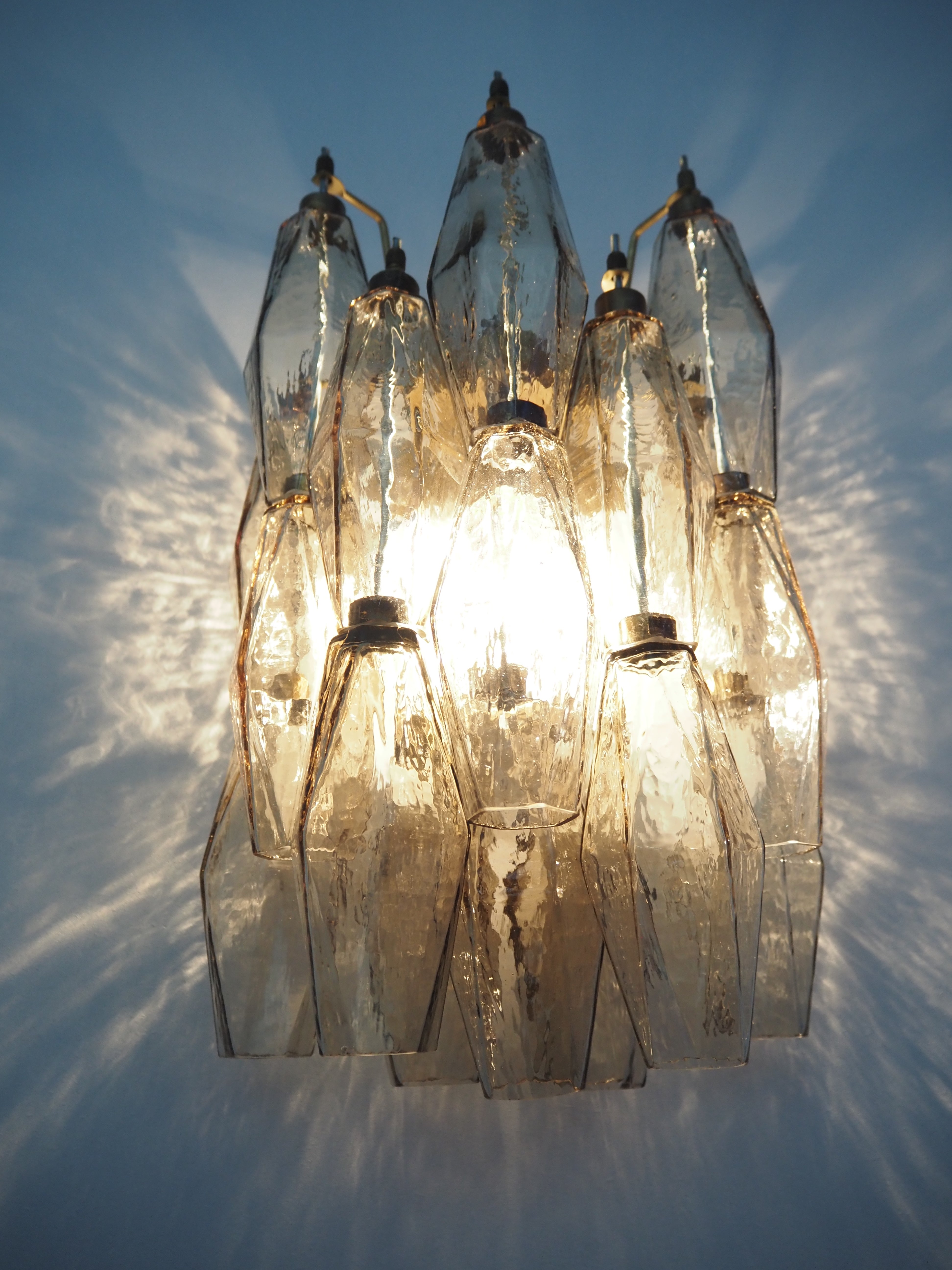 Murano Vegglampe – 17 Røyk Poliedriglass – 2 stk – detalj 1 – Murano Classics