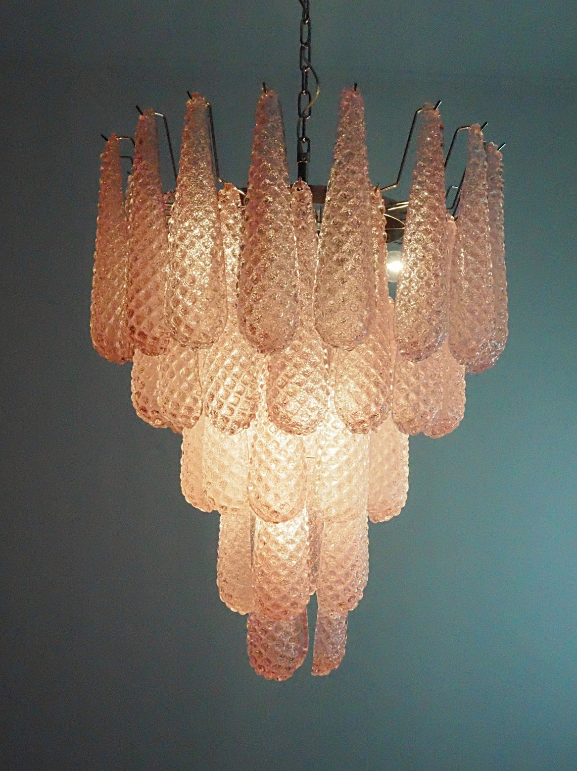 Murano Lysekrone – 52 Rosa Dråpeglass – detalj 11 – Murano Classics