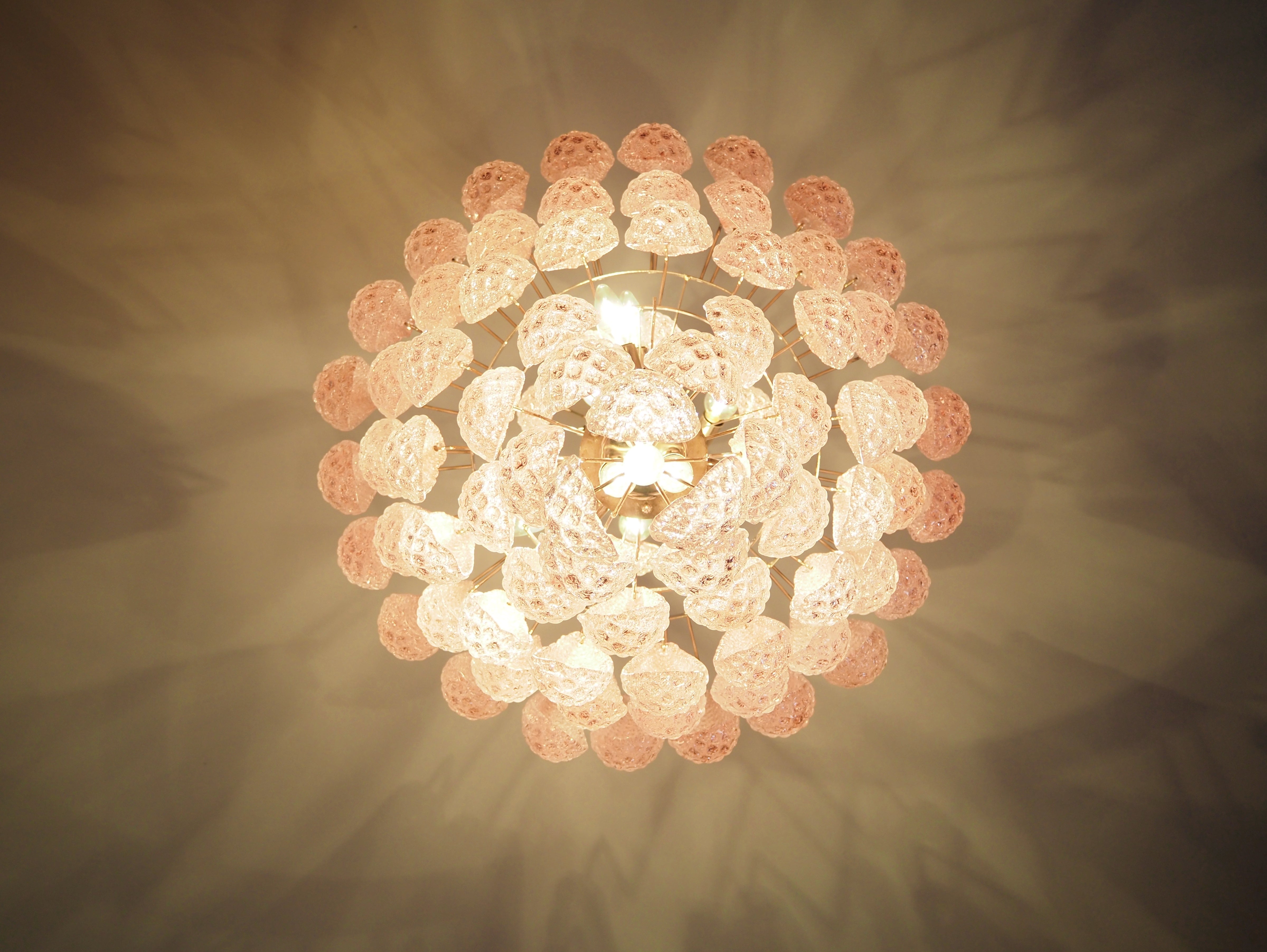 Murano Lysekrone – 85 Rosa Dråpeglass – detalj 1 – Murano Classics