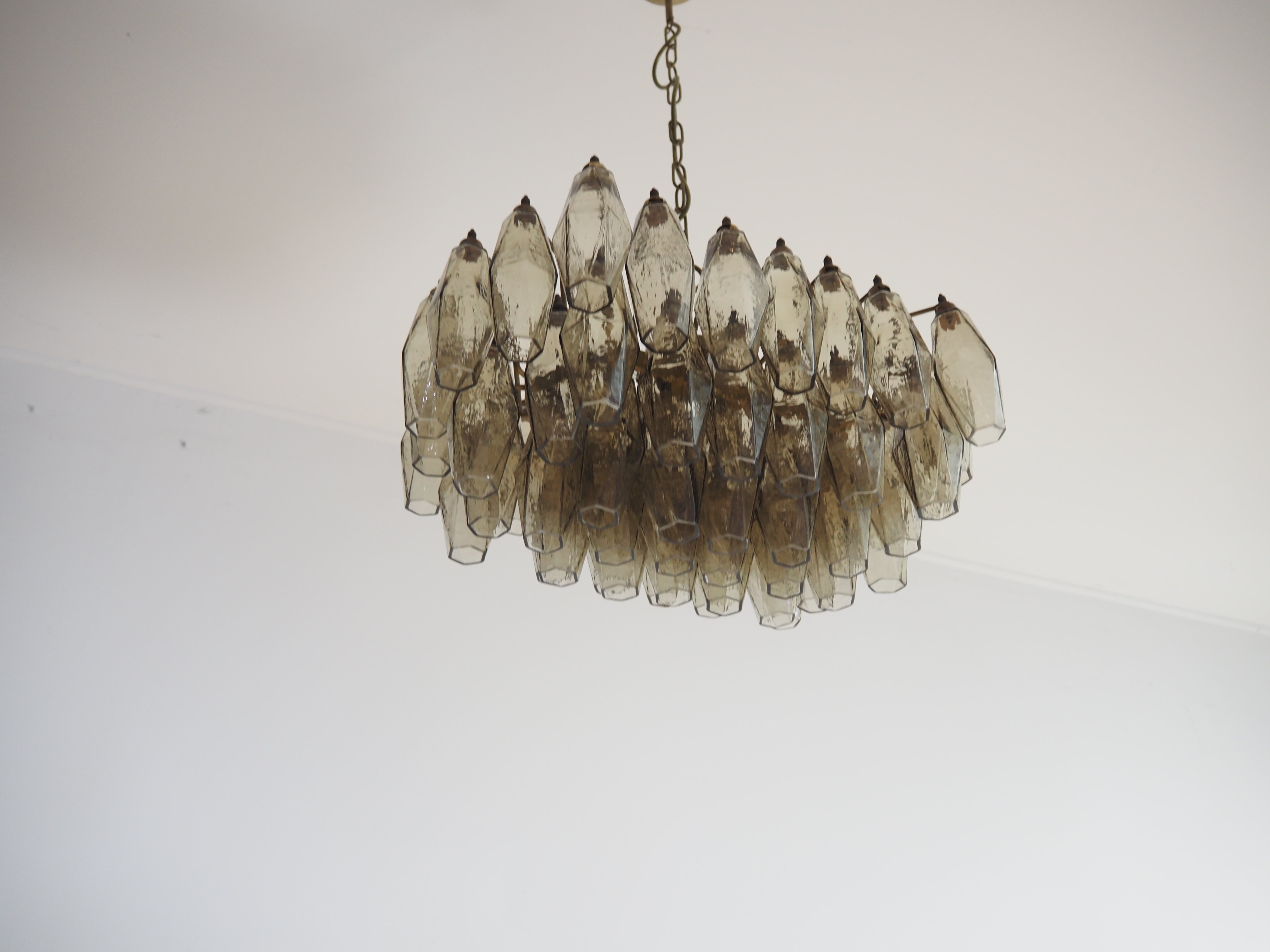 Murano Lysekrone – 56 Røykfargede Poliedriglass – detalj 5 – Murano Classics
