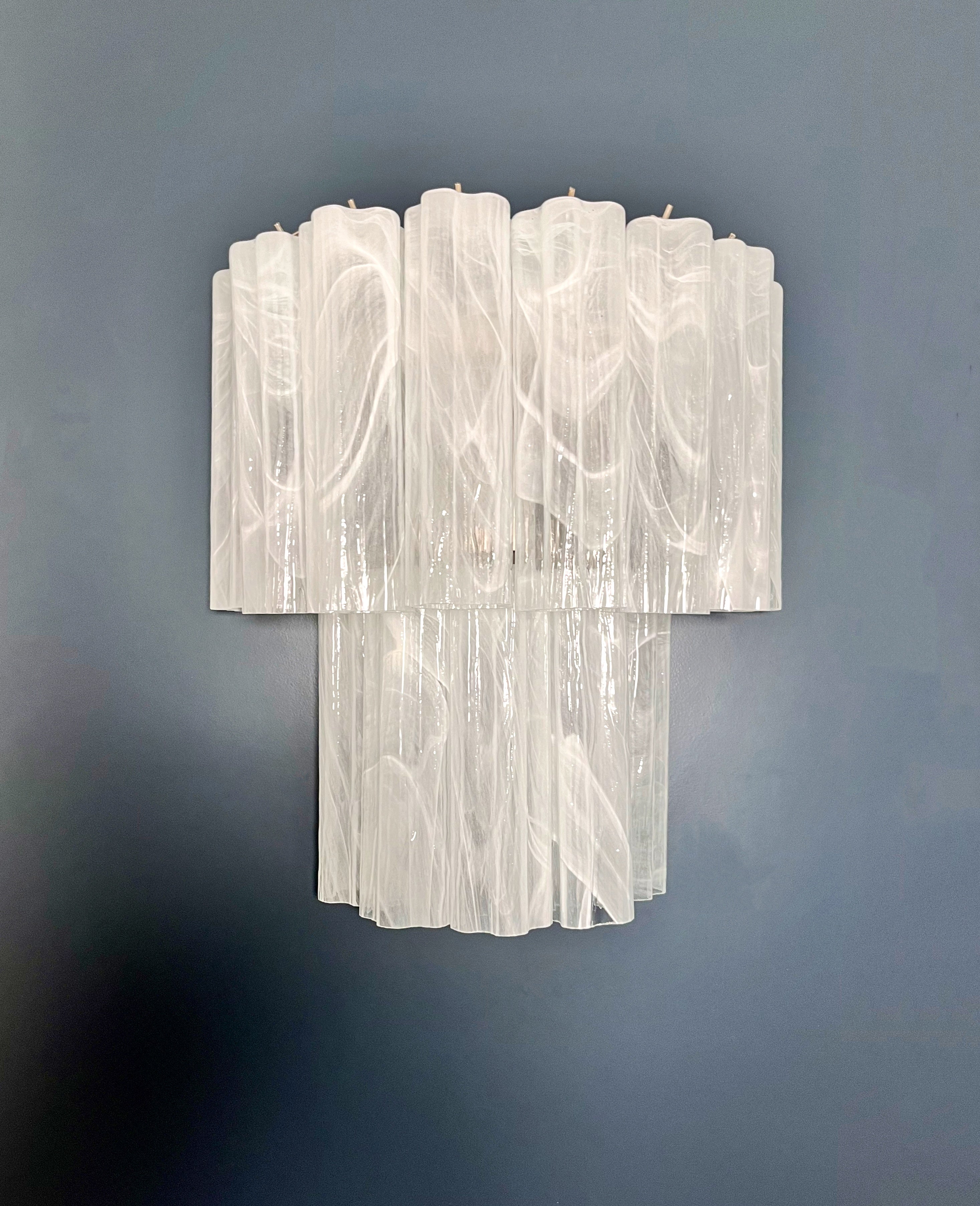 Murano Vegglampe – 13 Alabaster hvite Glassrør – 2 stk – Murano Classics