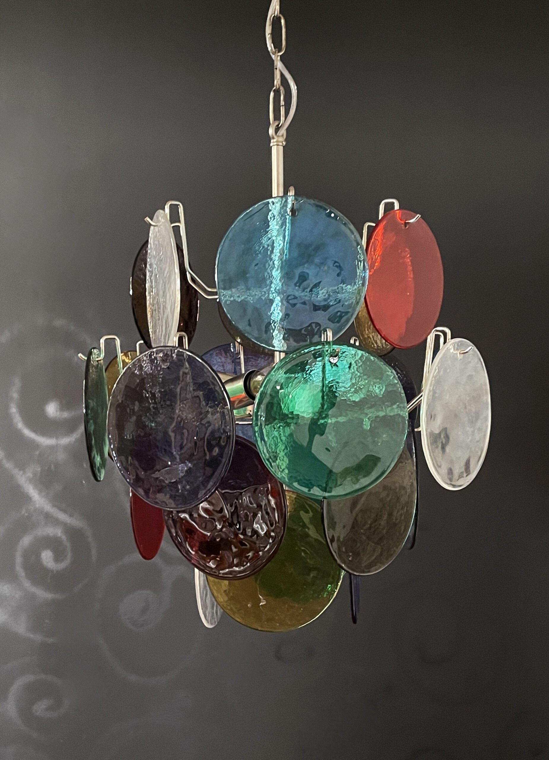 Murano Lysekrone – 24 Multifargede Glassdisker – detalj 10 – Murano Classics