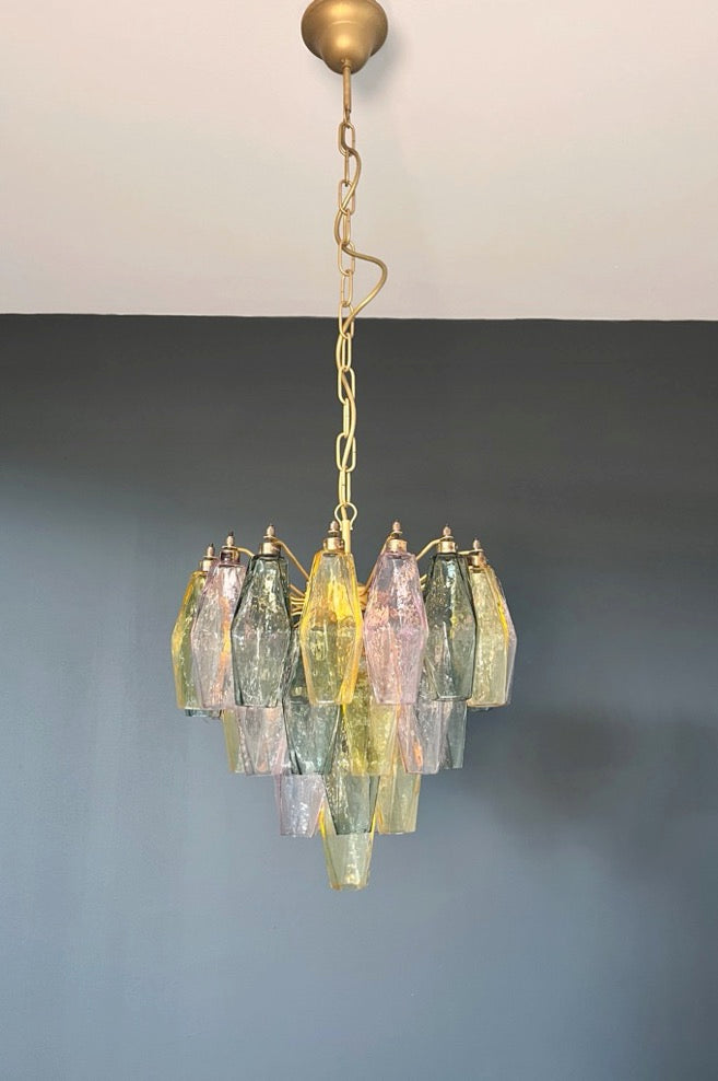 Murano Lysekrone – 32 Multifarget Poliedriglass – detalj 2 – Murano Classics