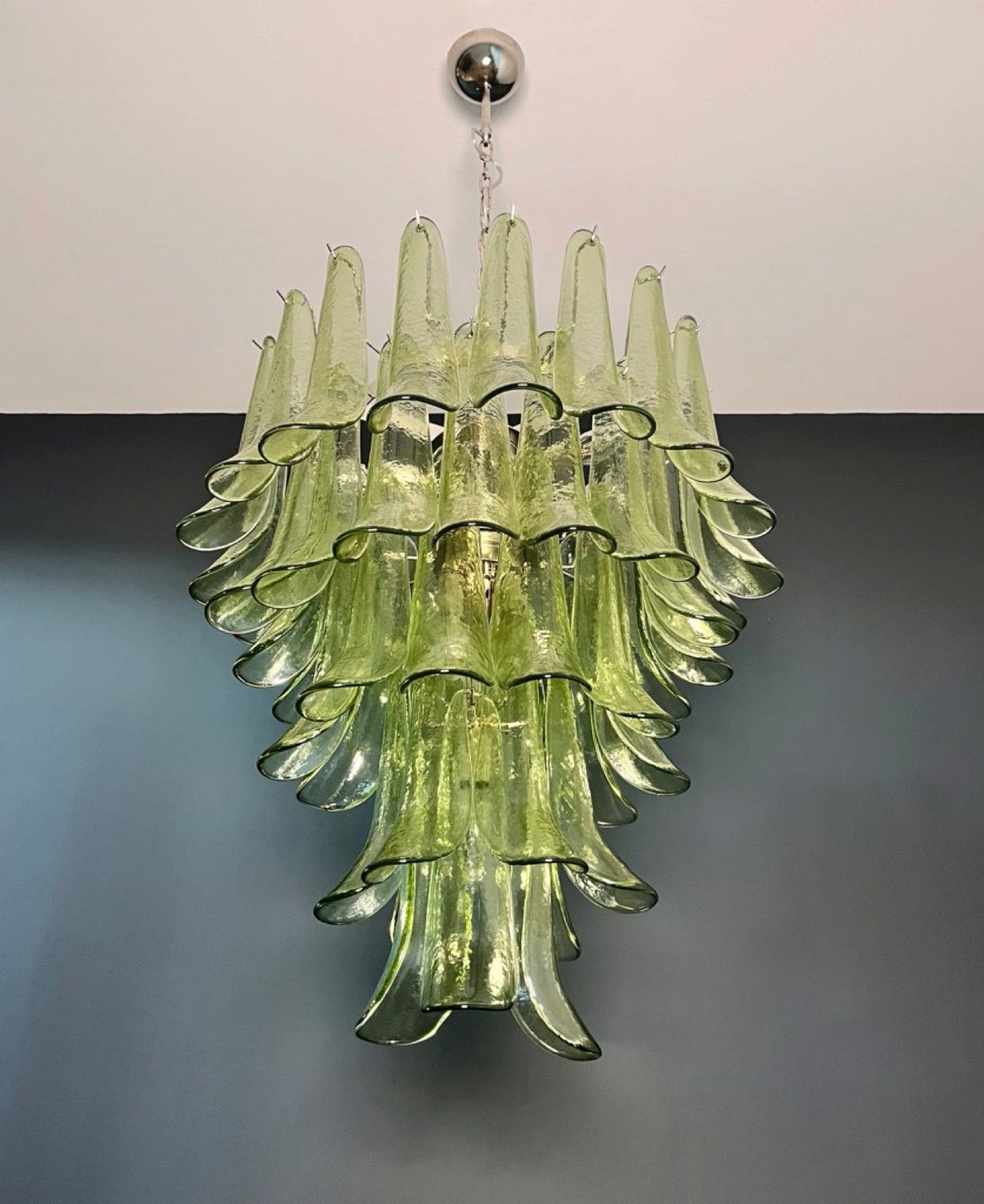 Murano Lysekrone – 52 Grønne Konglebladglass – detalj 11 – Murano Classics