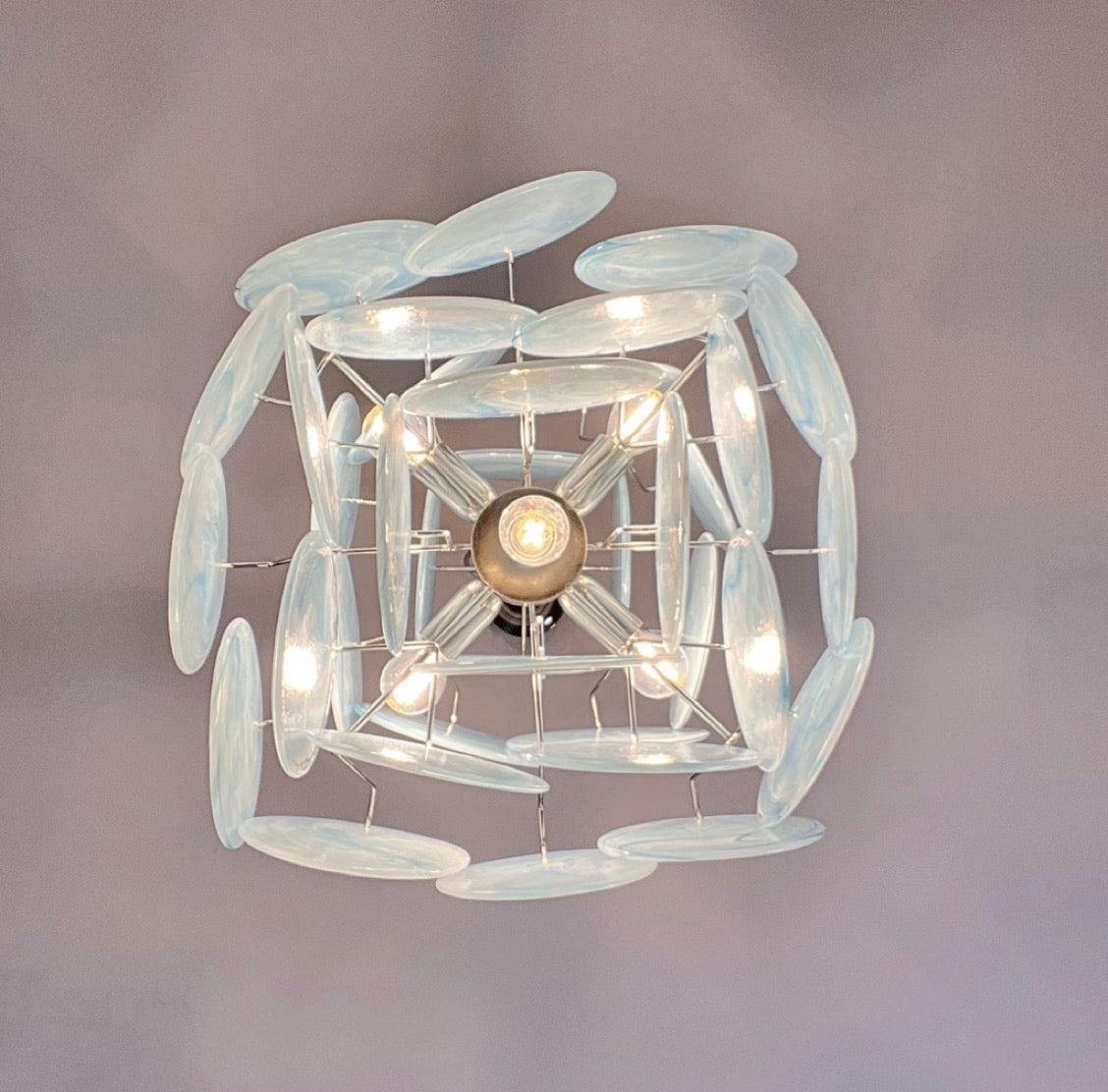 Murano Lysekrone | 36 Blå Alabaster Iris Diskglass