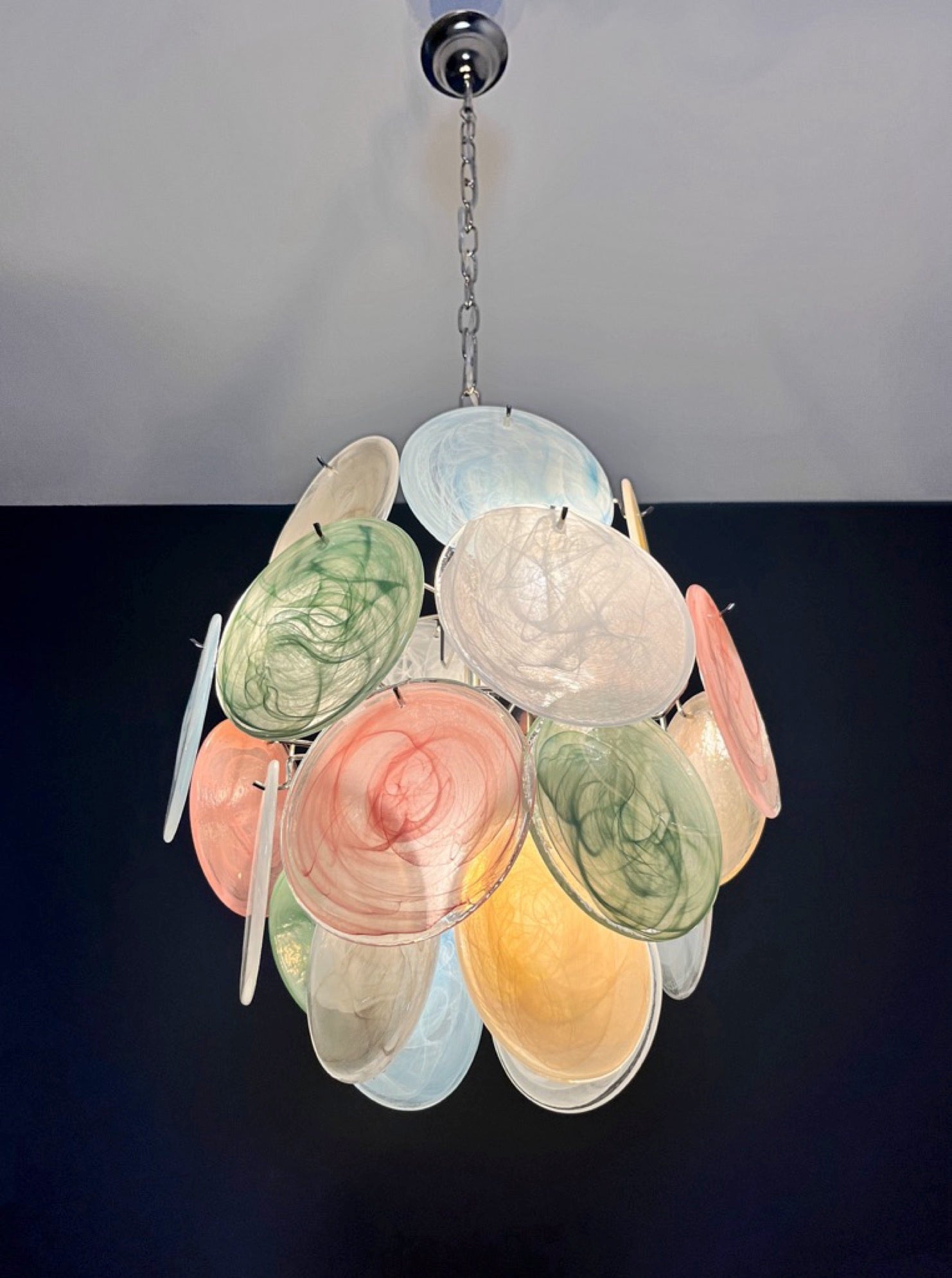 Murano Lysekrone – 24 Multifarget Alabaster Diskglass – detalj 5 – Murano Classics