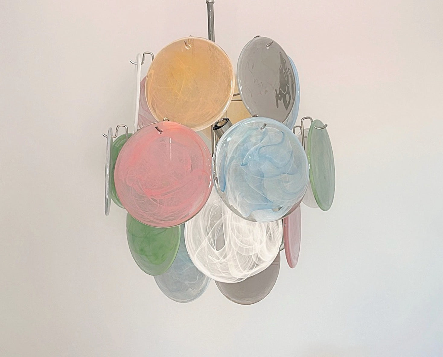 Murano Lysekrone – 24 Multifarget Alabaster Diskglass – detalj 9 – Murano Classics