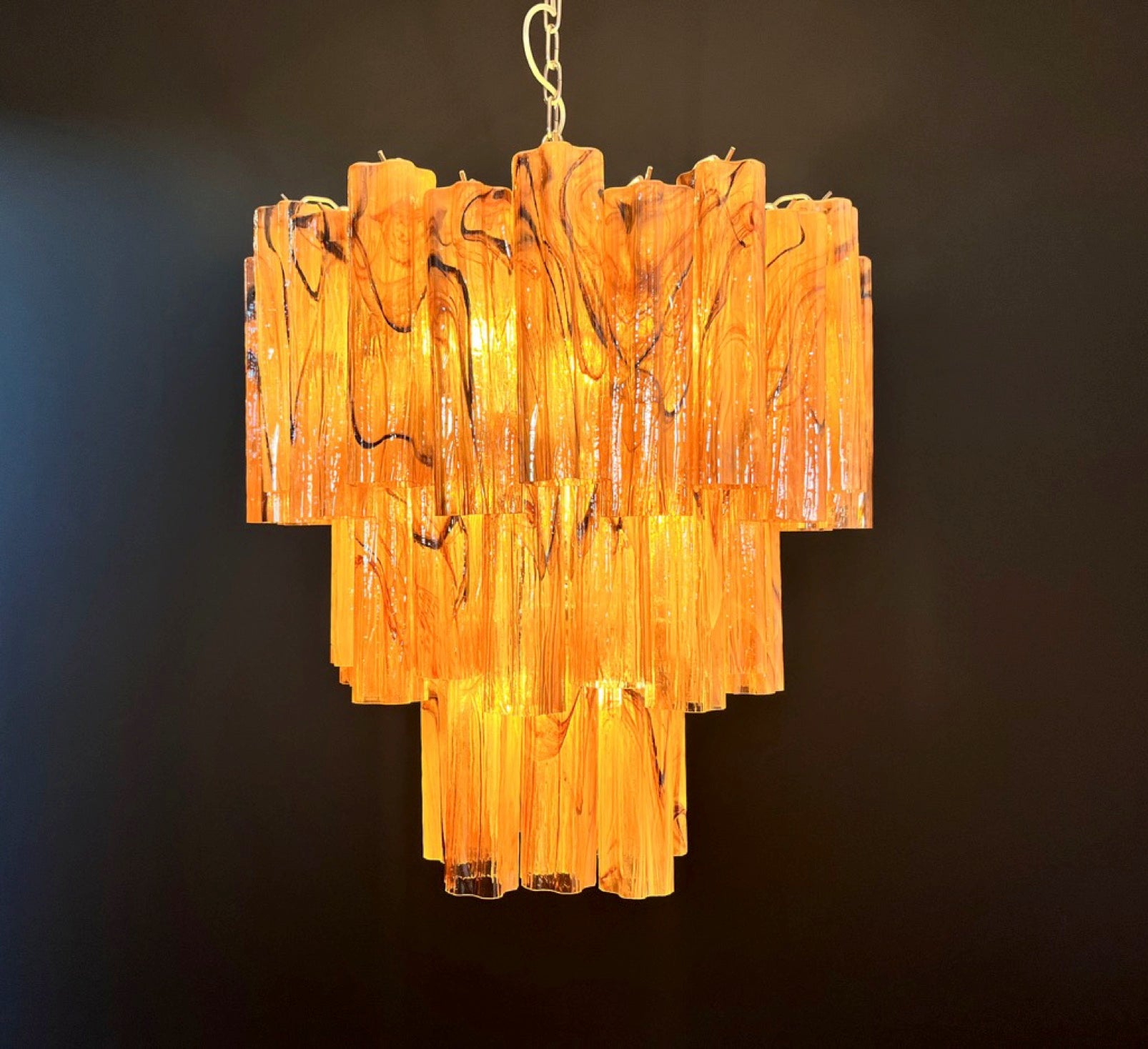 Murano Lysekrone – 48 Gule Alabaster Sorte Glassrør – detalj 11 – Murano Classics