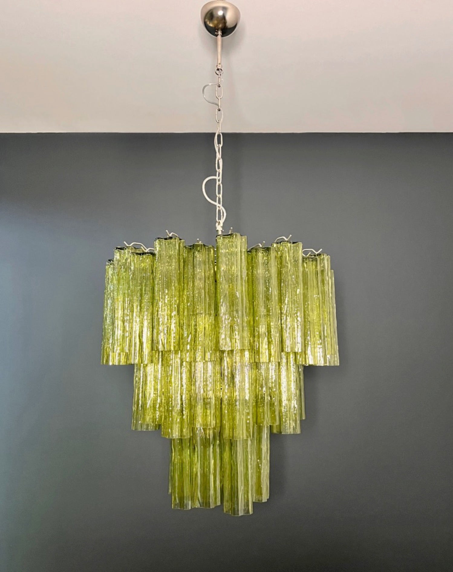 Murano Lysekrone – 48 Grønne Glassrør – Murano Classics