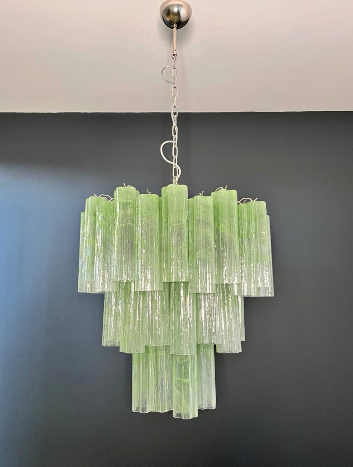 Murano Lysekrone – 48 Grønne Alabaster Glassrør – Murano Classics