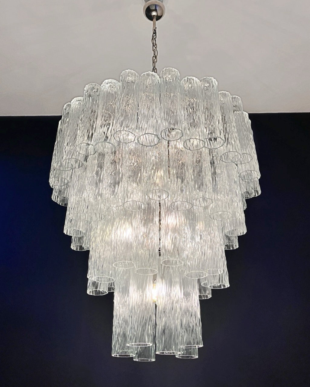 Huge Murano Glass Tiered Chandelier – 80 glasses – transparent corteccia glass tube