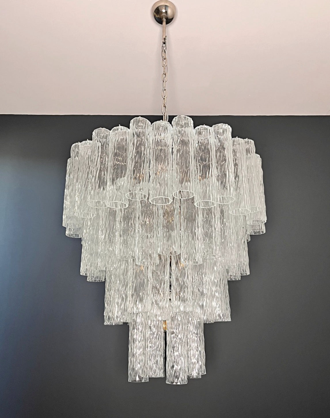 Huge Murano Glass Tiered Chandelier – 80 glasses – transparent corteccia glass tube