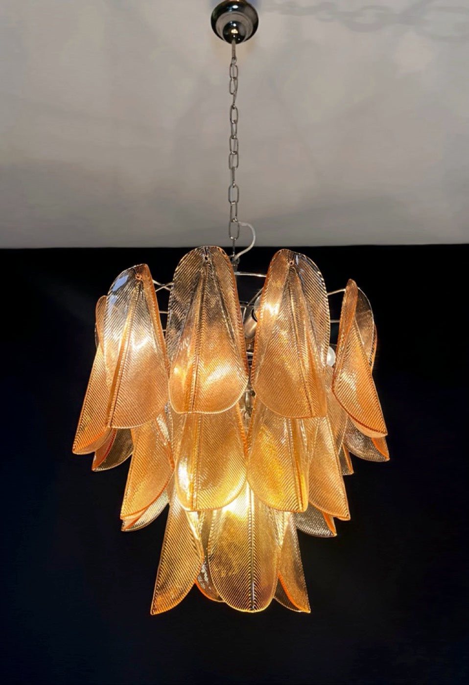 Italian vintage Murano chandelier – Mazzega – 23 “rondini” tobacco glass