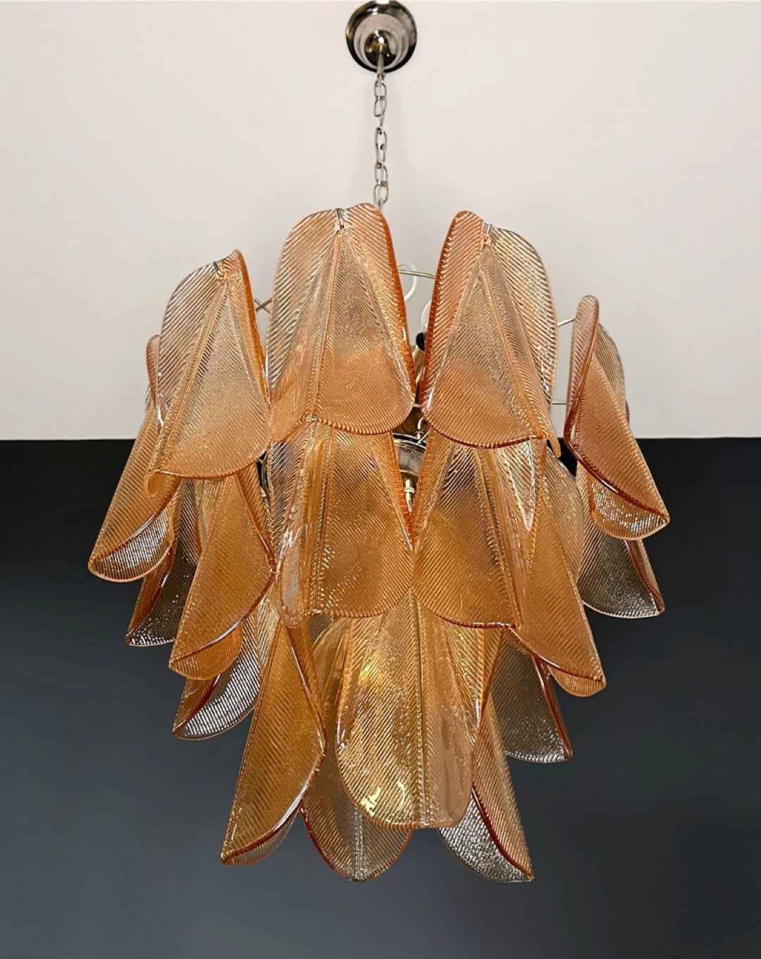Italian vintage Murano chandelier – Mazzega – 23 “rondini” tobacco glass