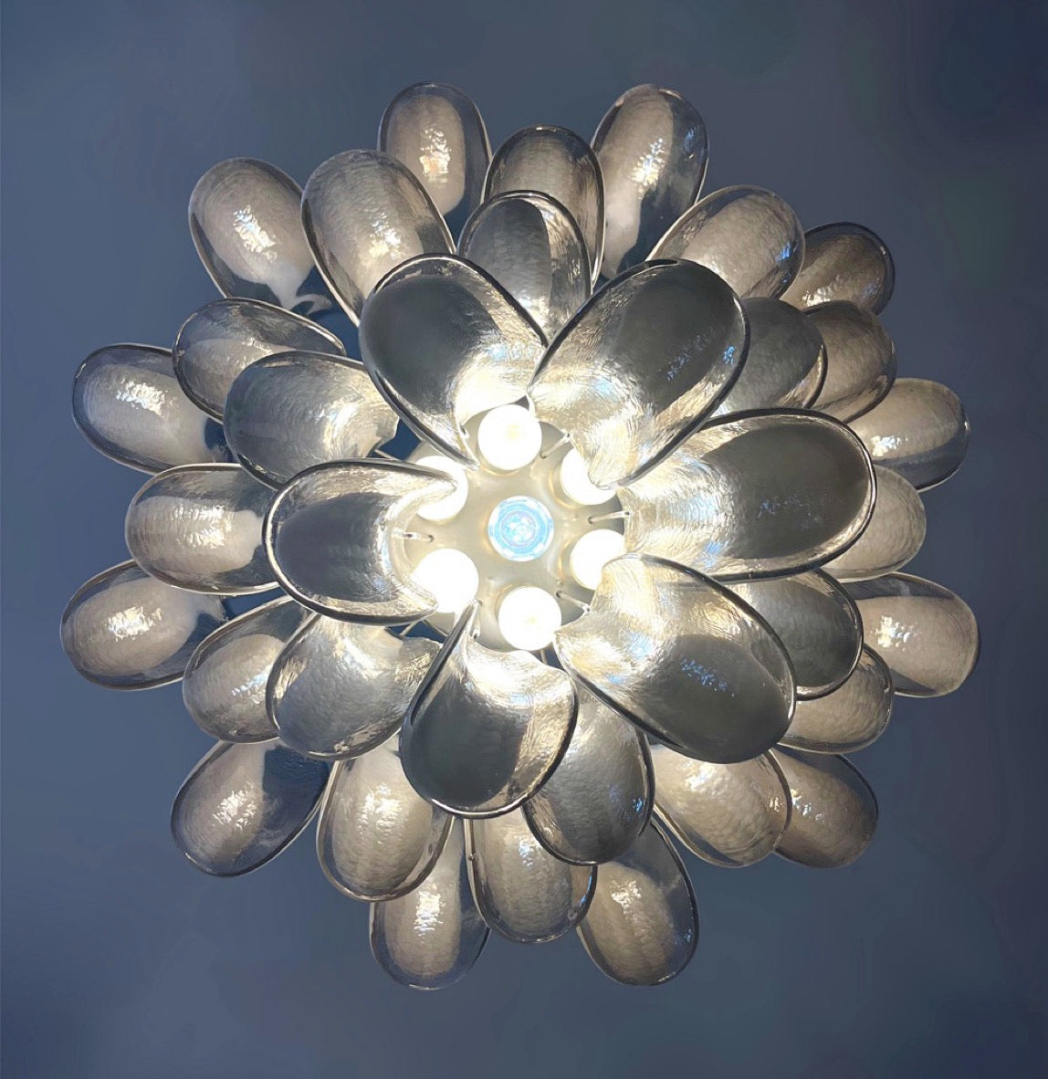 Italian vintage Murano chandelier – Mazzega – 36 lattimo smoked glass petals