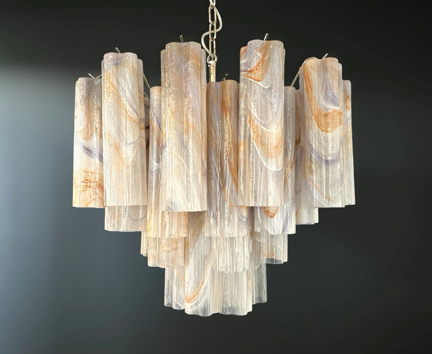 Fantastic Glass Tube Chandelier – 36 alabaster wisteria glasses