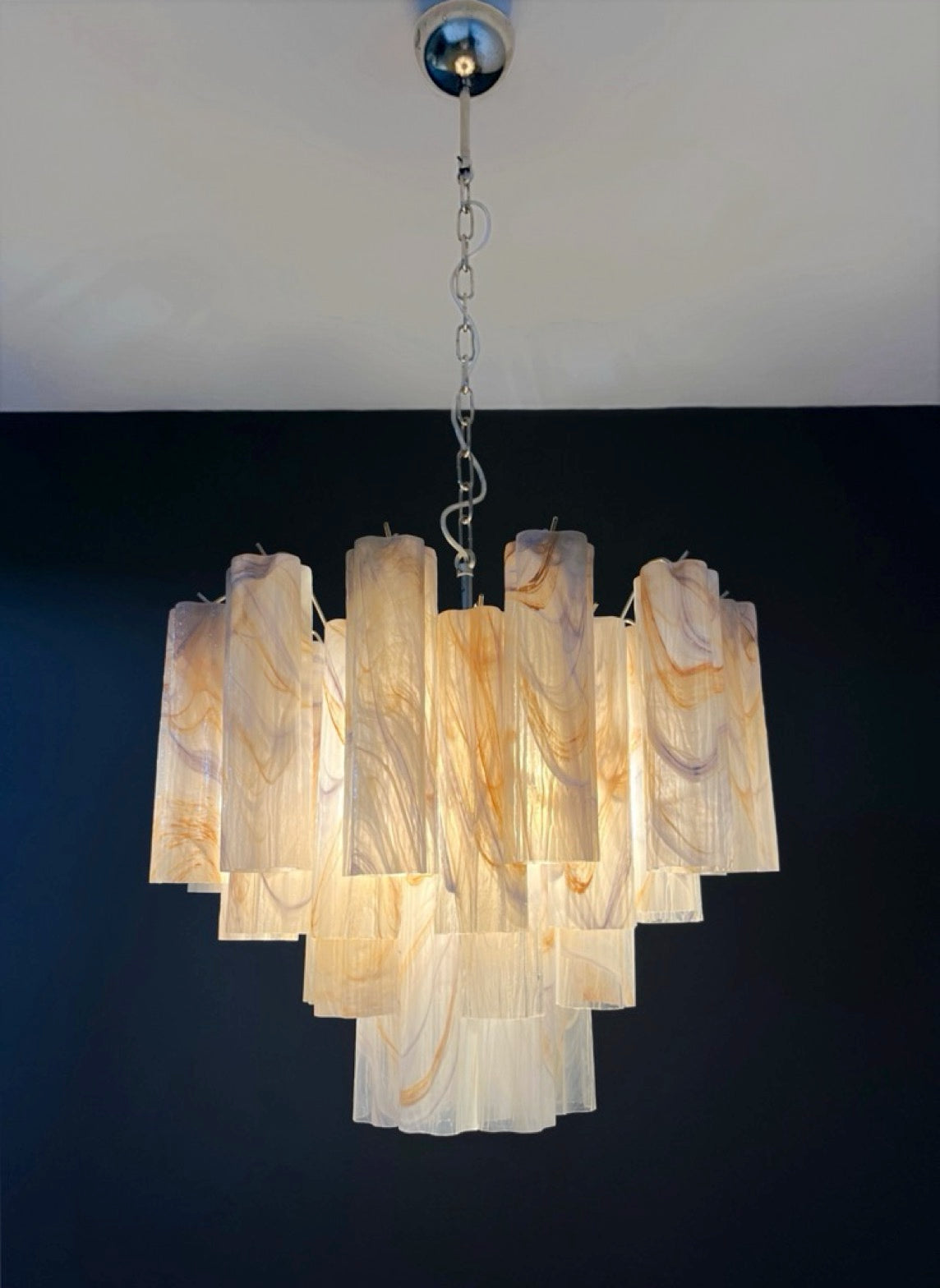 Fantastic Glass Tube Chandelier – 36 alabaster wisteria glasses