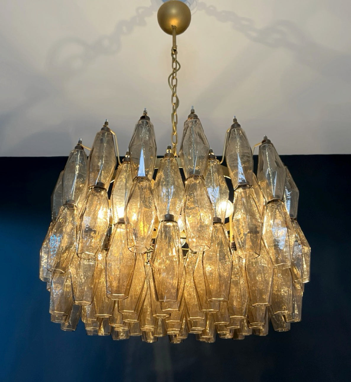 Amazing Murano glass Candelier – 107 smoked poliedri