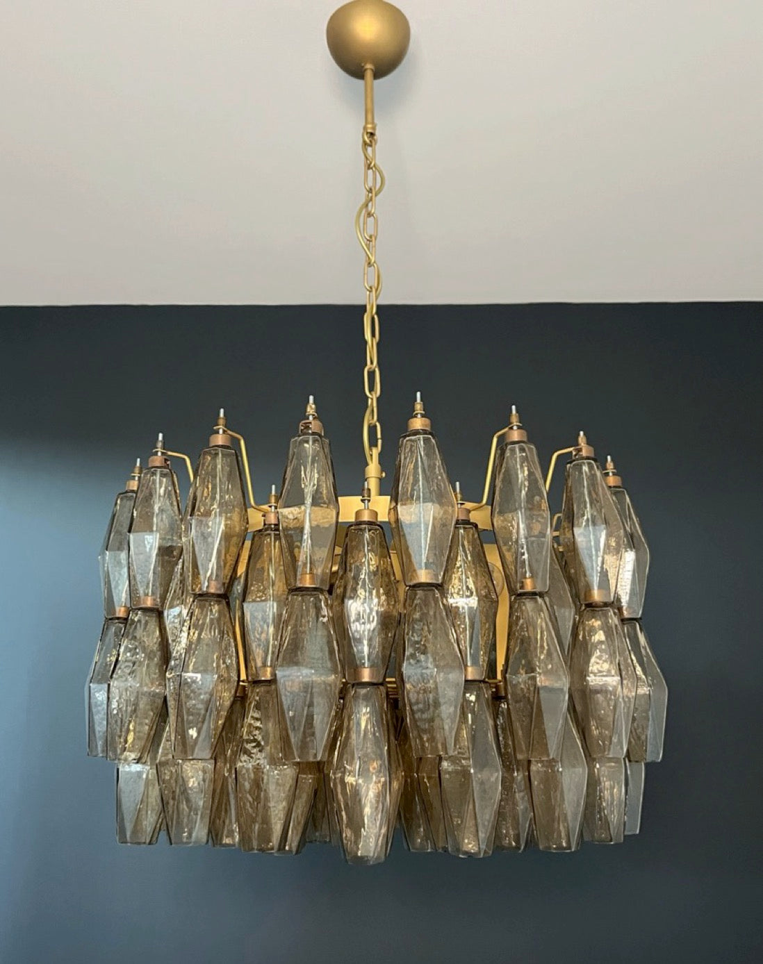 Amazing Murano glass Candelier – 107 smoked poliedri