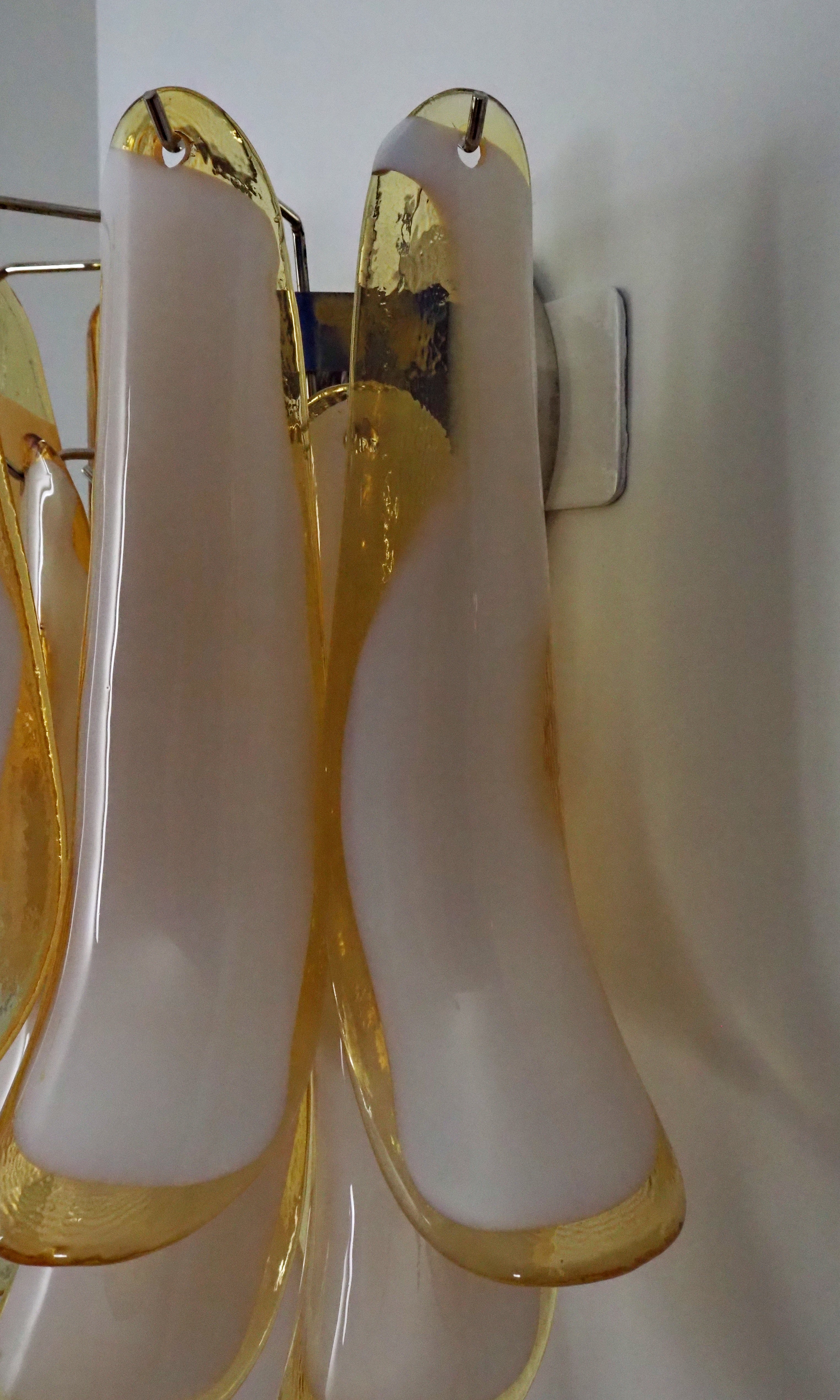 Murano Vegglampe – 10 Karamelfargede Konglebladglass – 2 stk – detalj 3 – Murano Classics