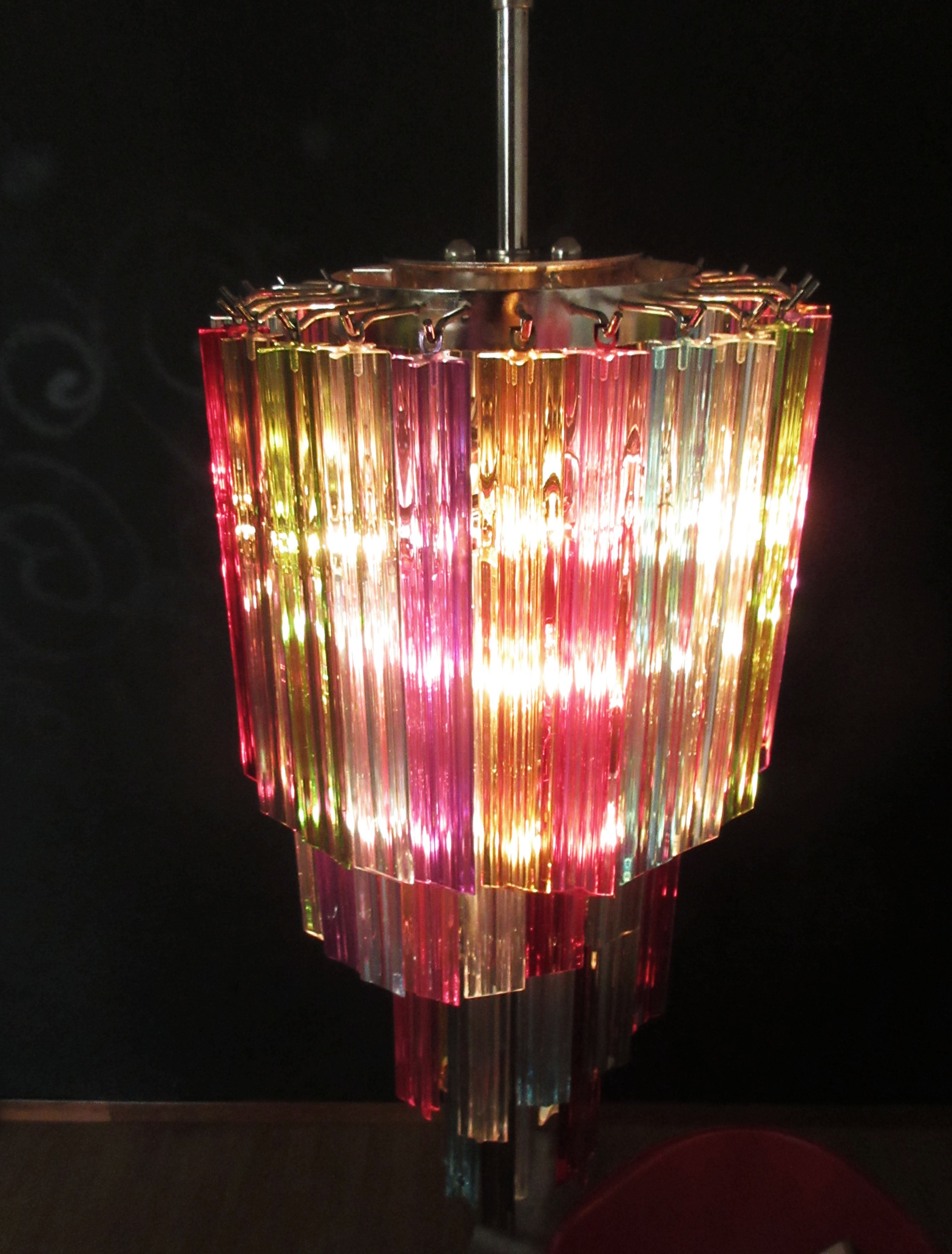 Murano Lysekrone | 54 Multifargede Prismeglass