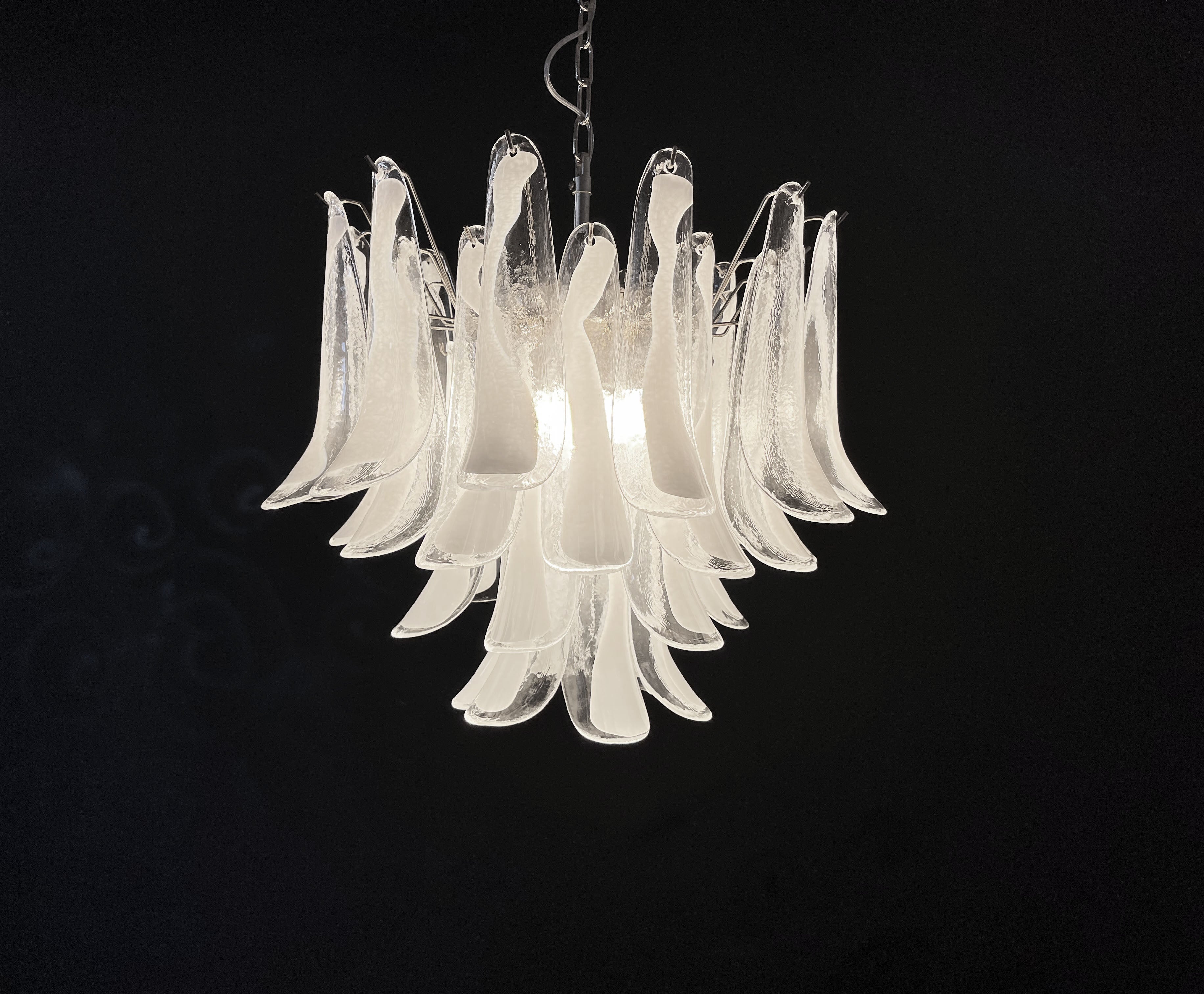 Murano Lysekrone – 36 Klare Konglebladglass – detalj 5 – Murano Classics