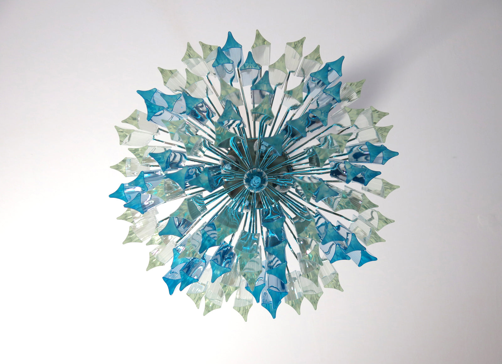 Murano Lysekrone – 92 Klare og Blå Prismeglass – detalj 1 – Murano Classics