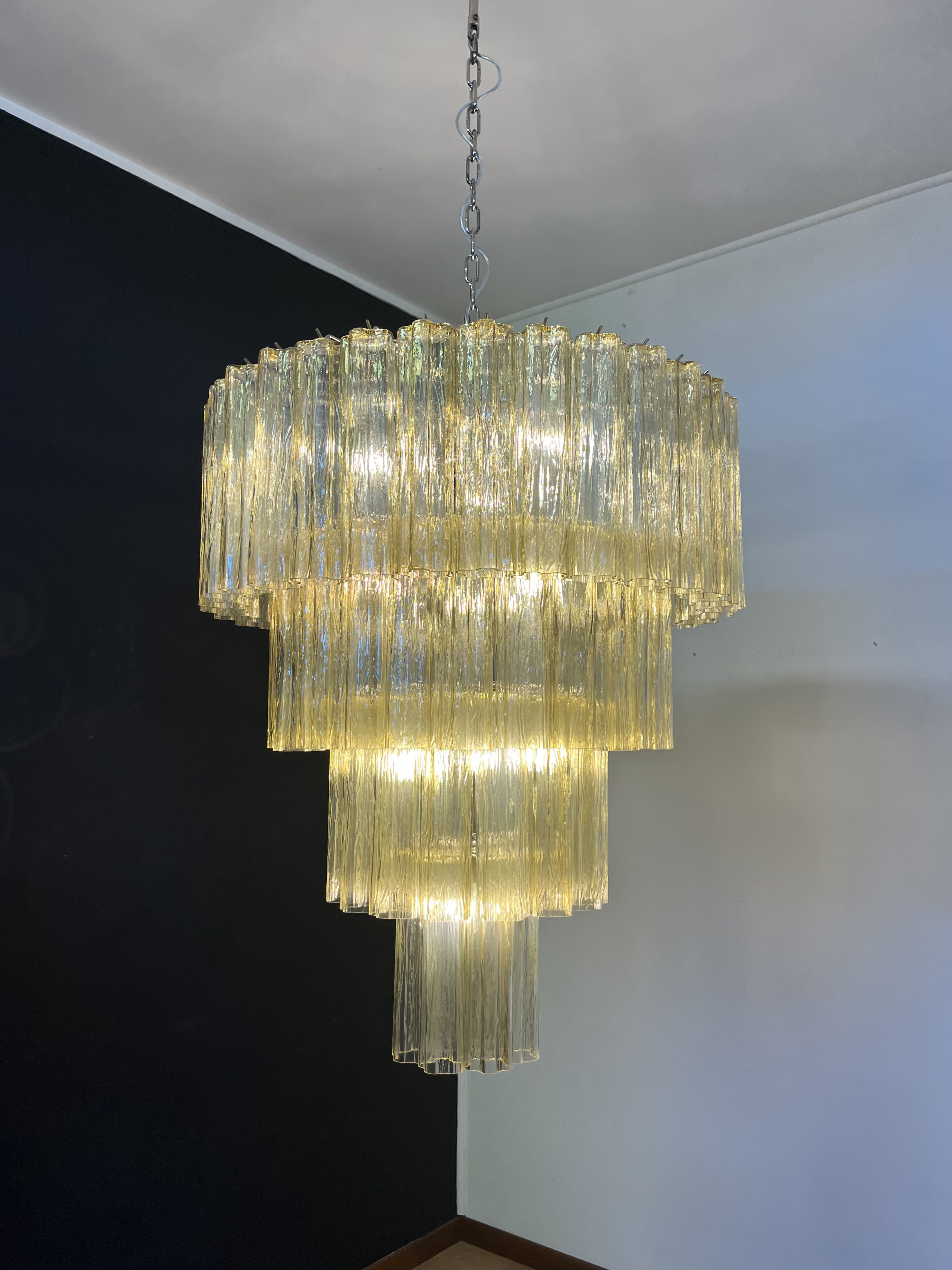 Murano Lysekrone – 78 Gule Glassrør – detalj 5 – Murano Classics