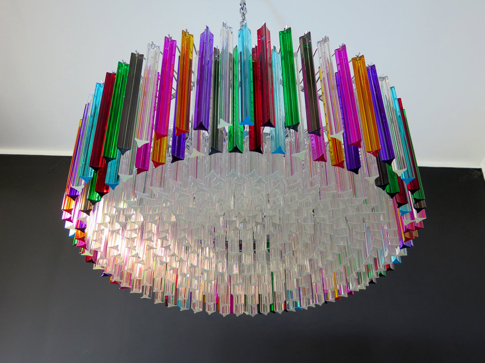 Murano Lysekrone – 391 Multifargede Prismeglass – detalj 2 – Murano Classics