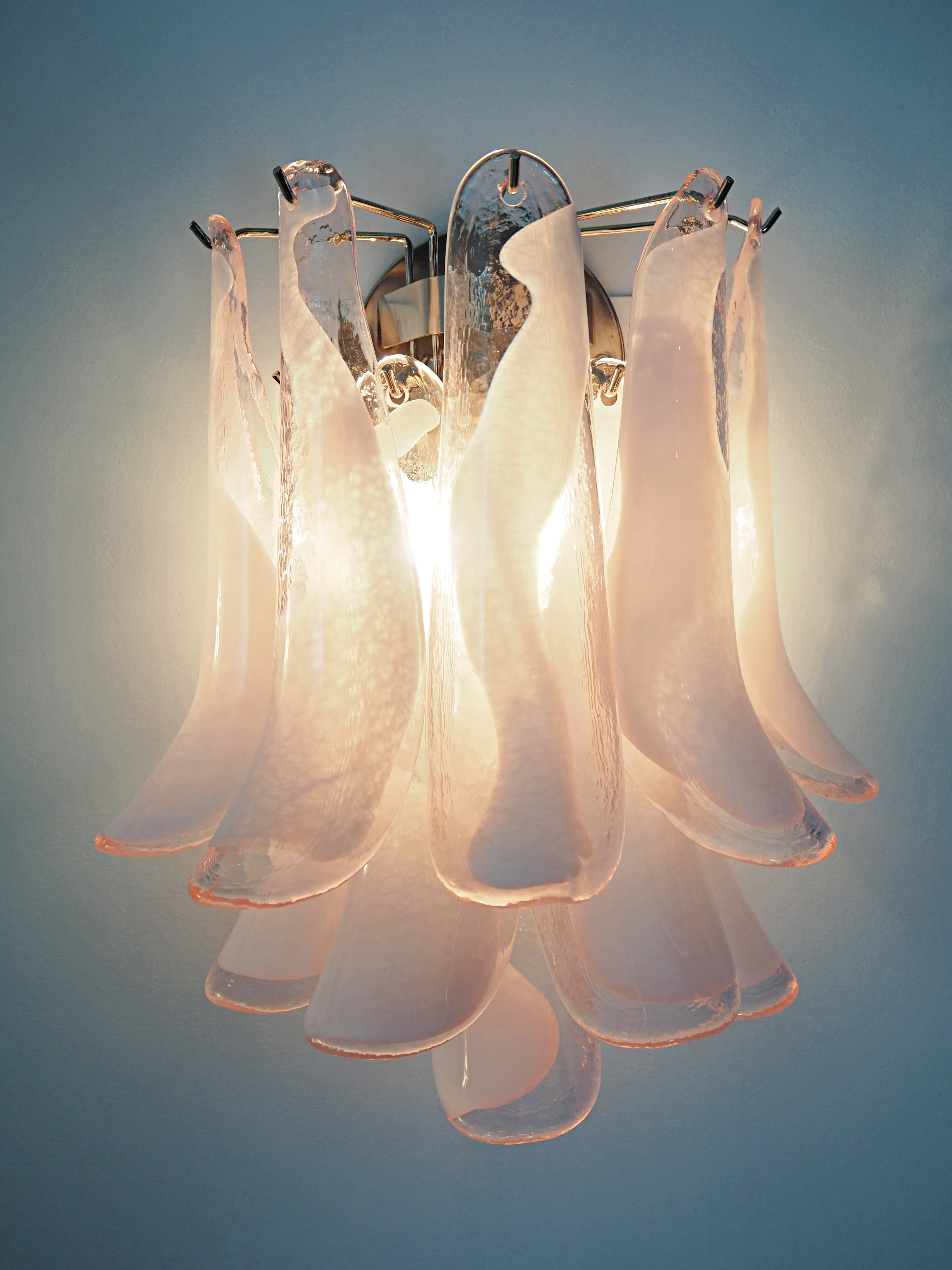 Murano Vegglampe – 10 Rosa Konglebladglass – 2 stk – detalj 1 – Murano Classics