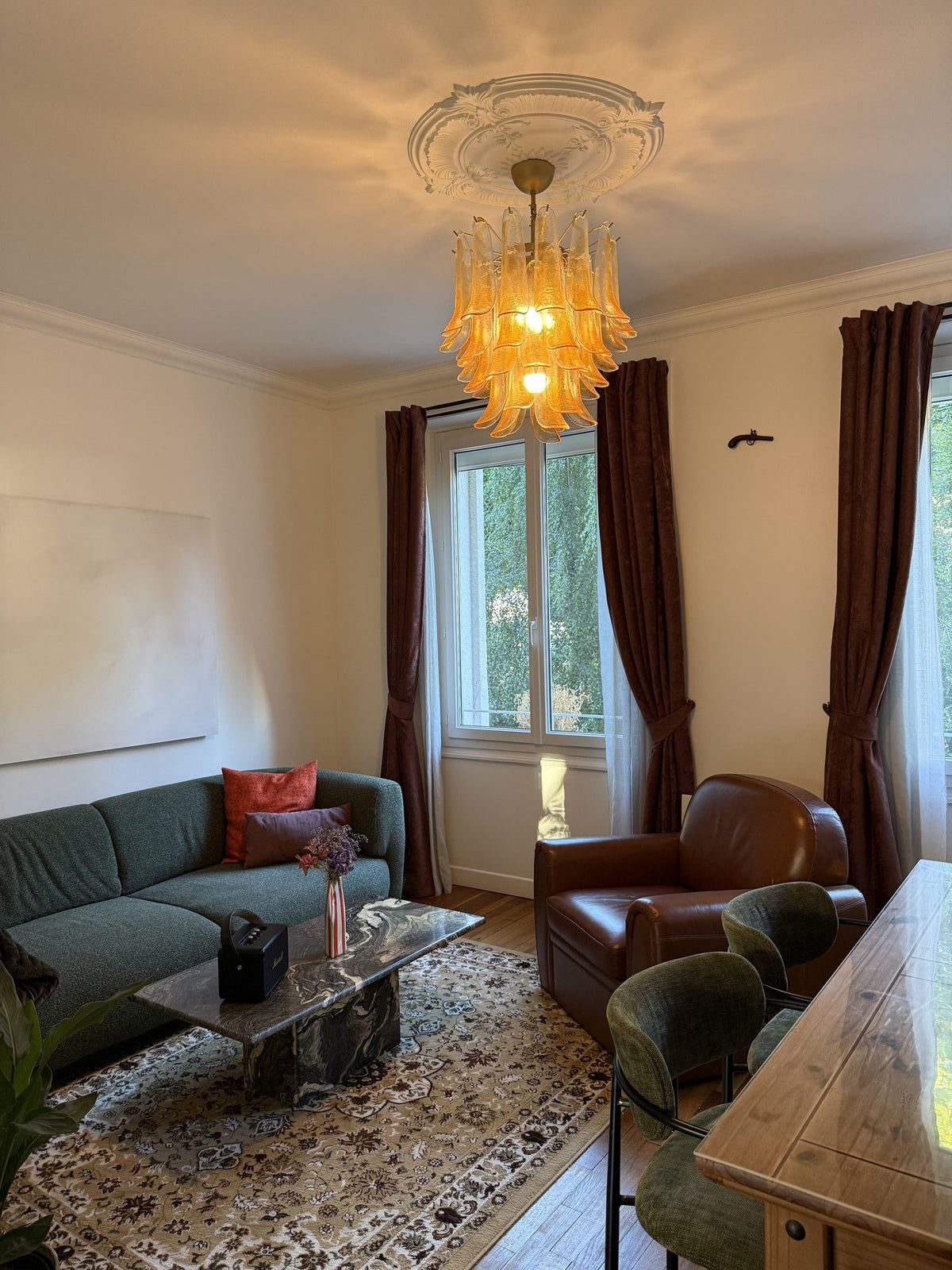 Murano Lysekrone – 41 Gule Konglebladglass – miljøbilde 2 – Murano Classics