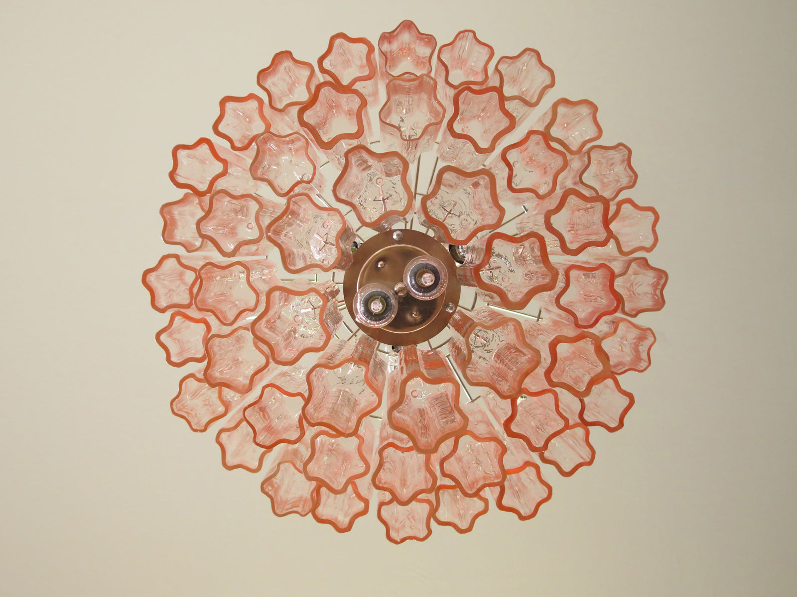 Murano Lysekrone – 48 Rosa Glassrør – detalj 1 – Murano Classics