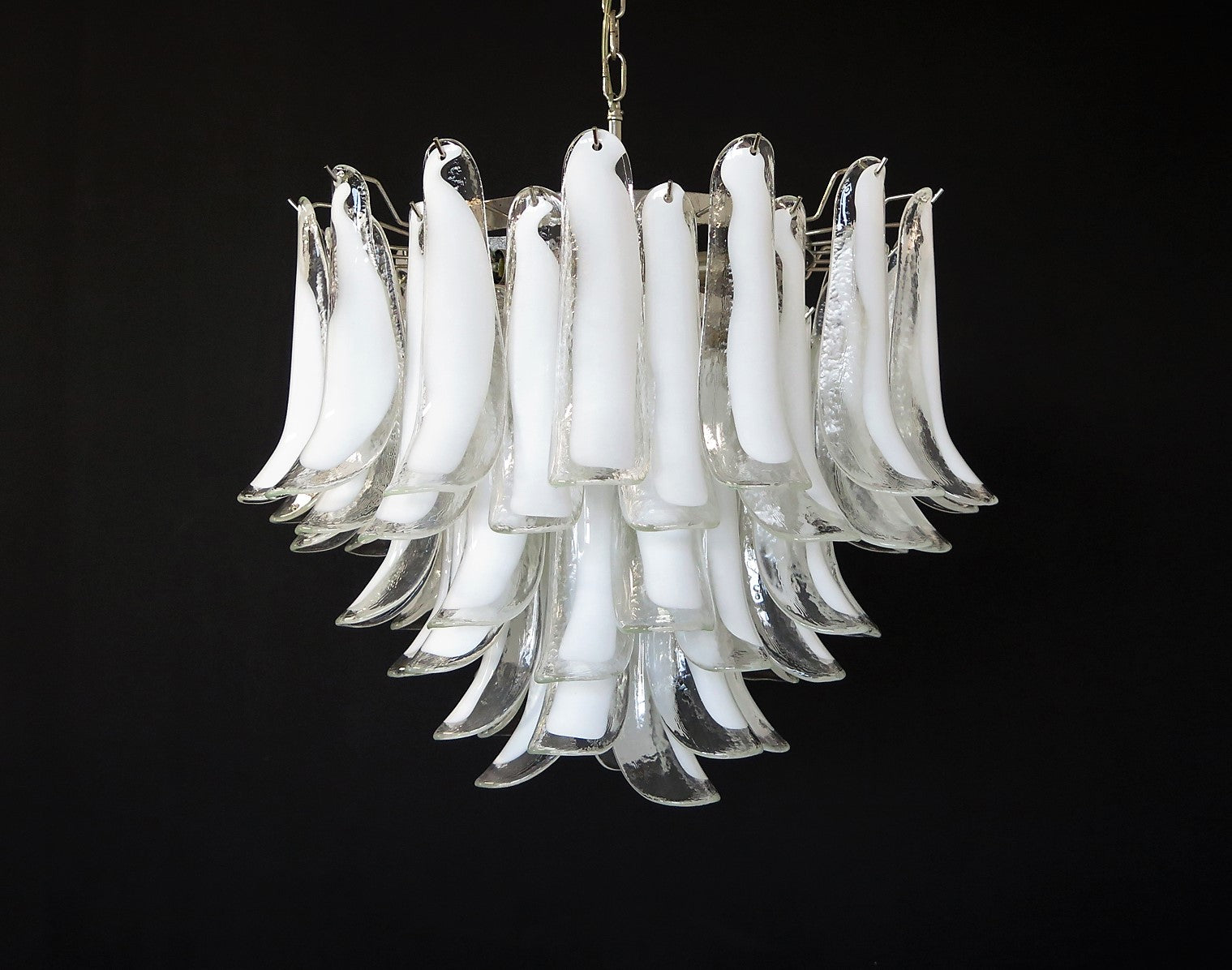 Murano Lysekrone – 53 Klare Konglebladglass – detalj 2 – Murano Classics