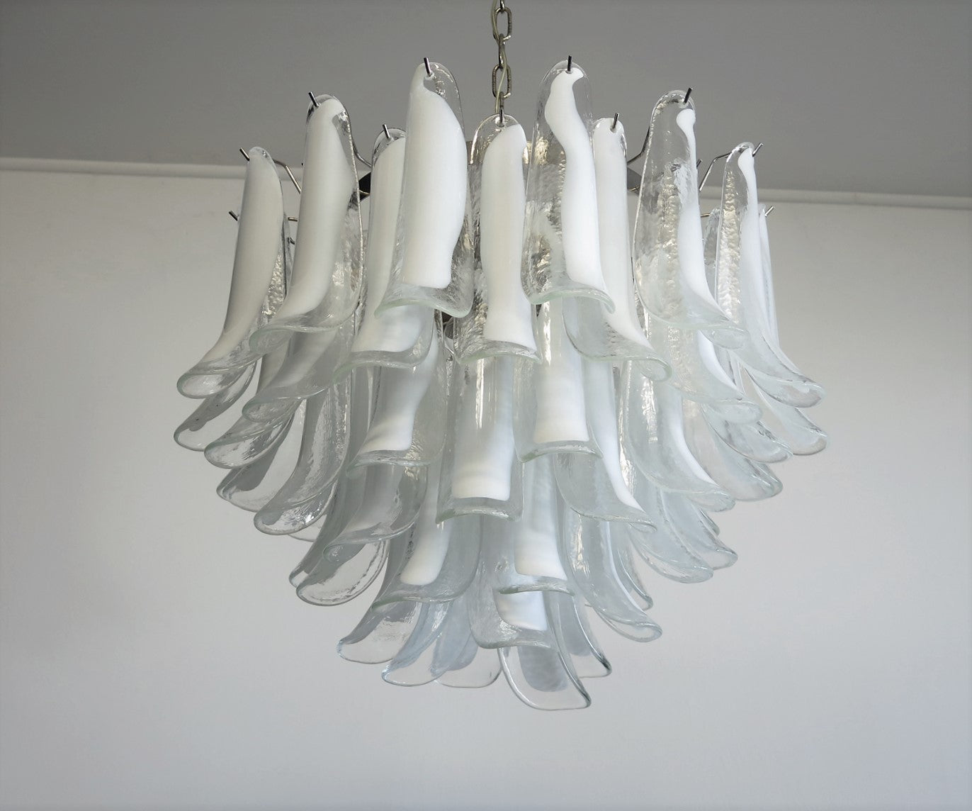 Murano Lysekrone – 53 Klare Konglebladglass – detalj 5 – Murano Classics