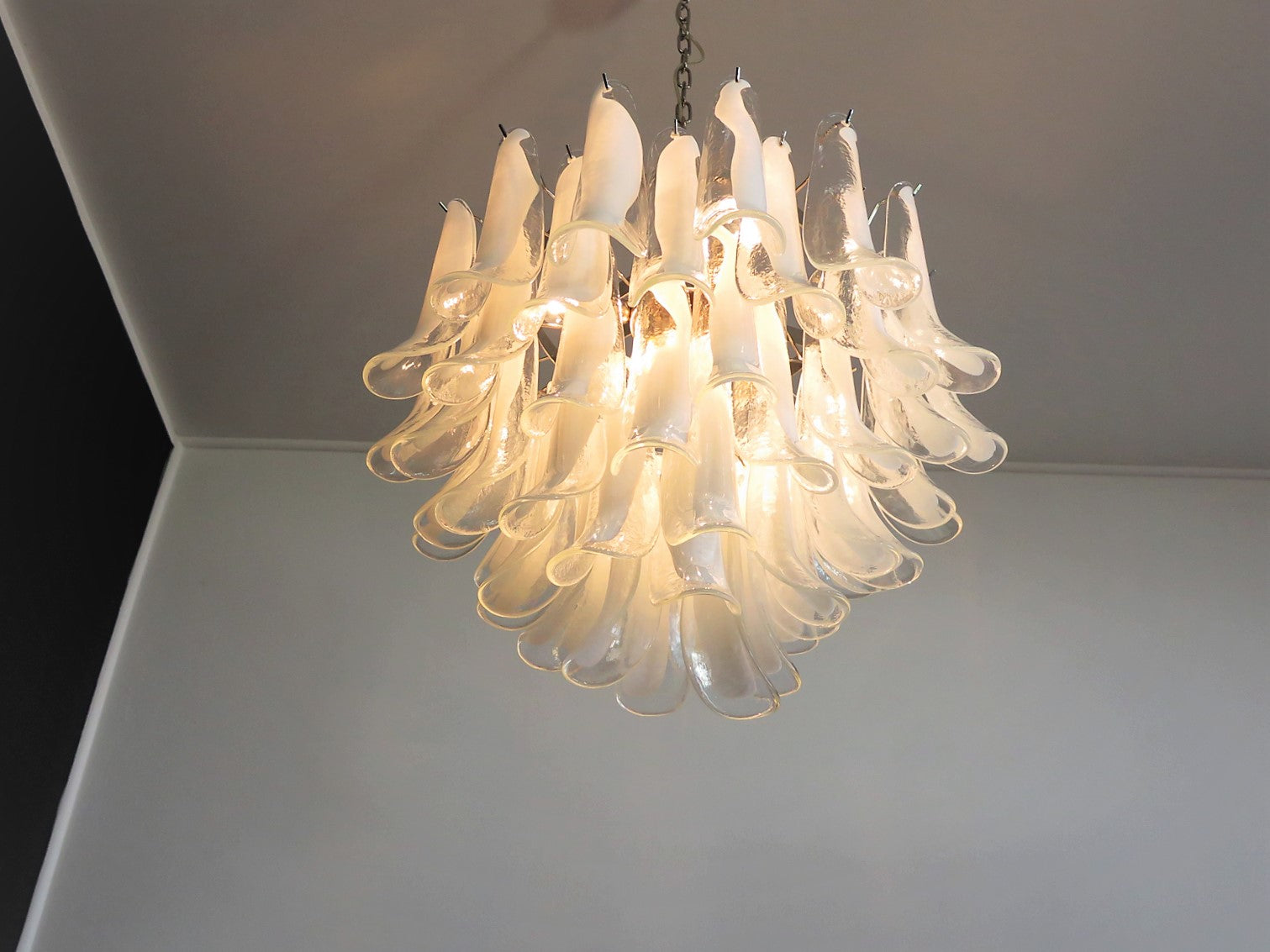 Murano Lysekrone – 53 Klare Konglebladglass – detalj 8 – Murano Classics