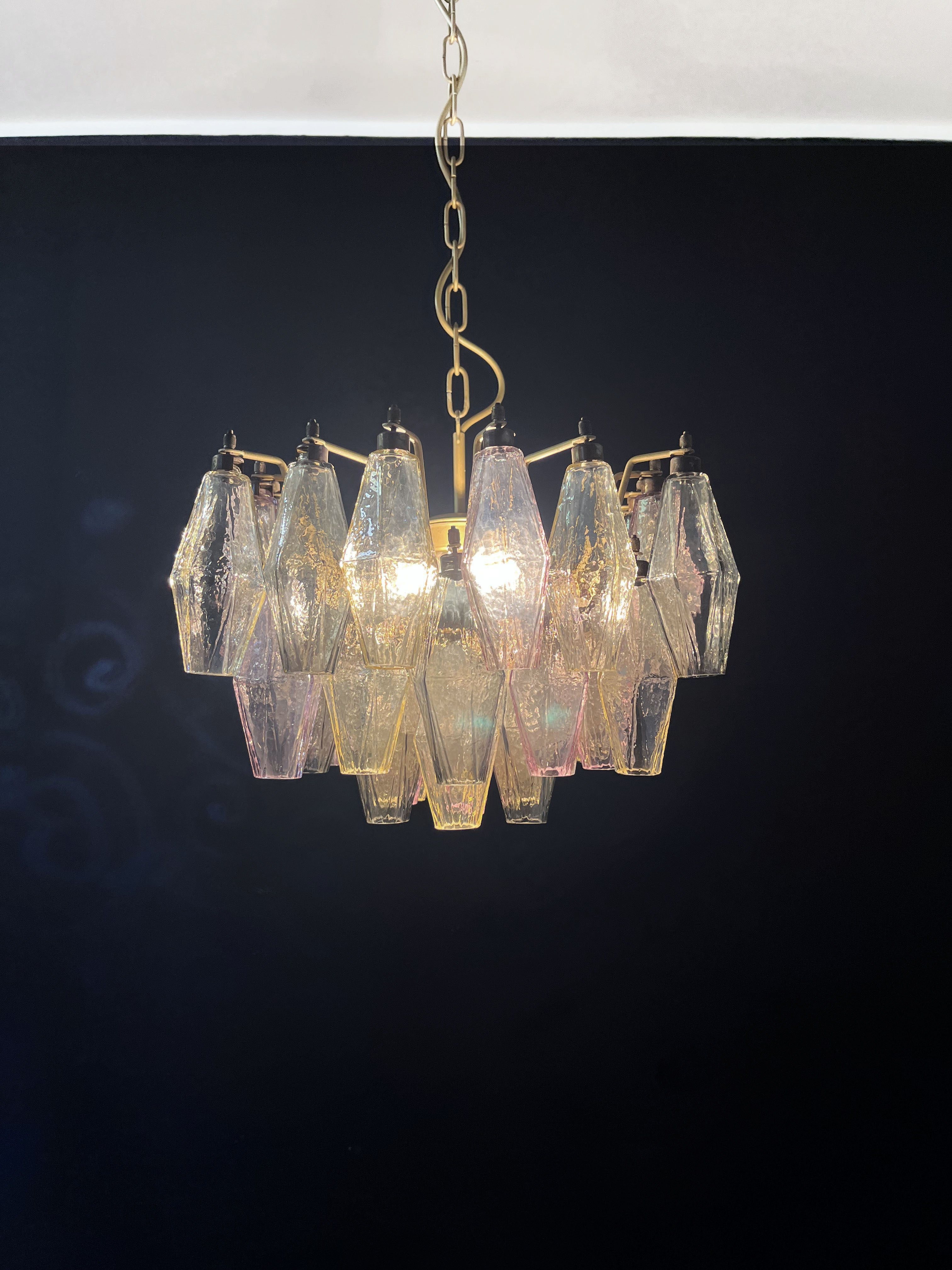 Murano Lysekrone – 56 Multifargede Poliedriglass – detalj 8 – Murano Classics