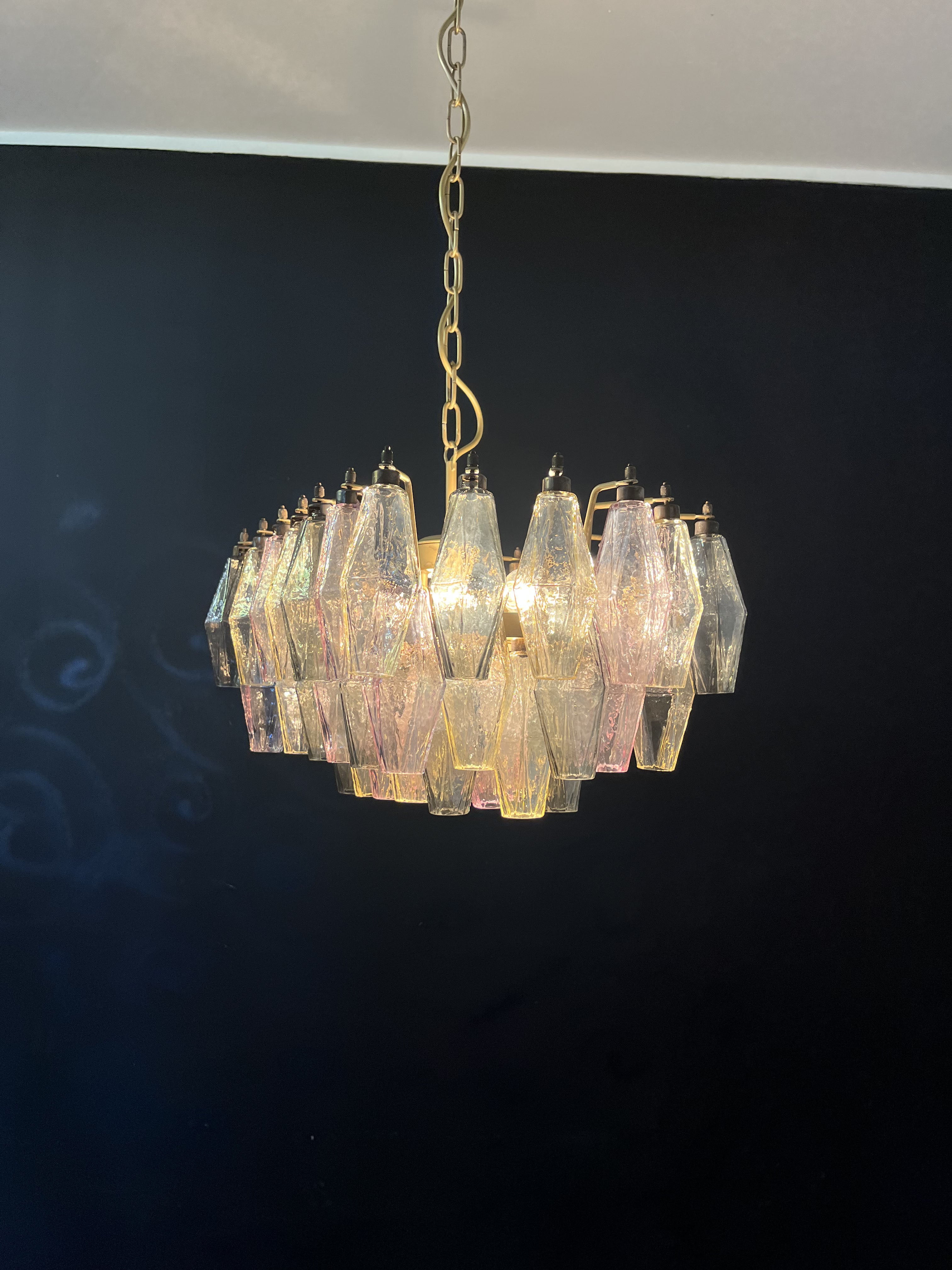 Murano Lysekrone – 56 Multifargede Poliedriglass – detalj 9 – Murano Classics