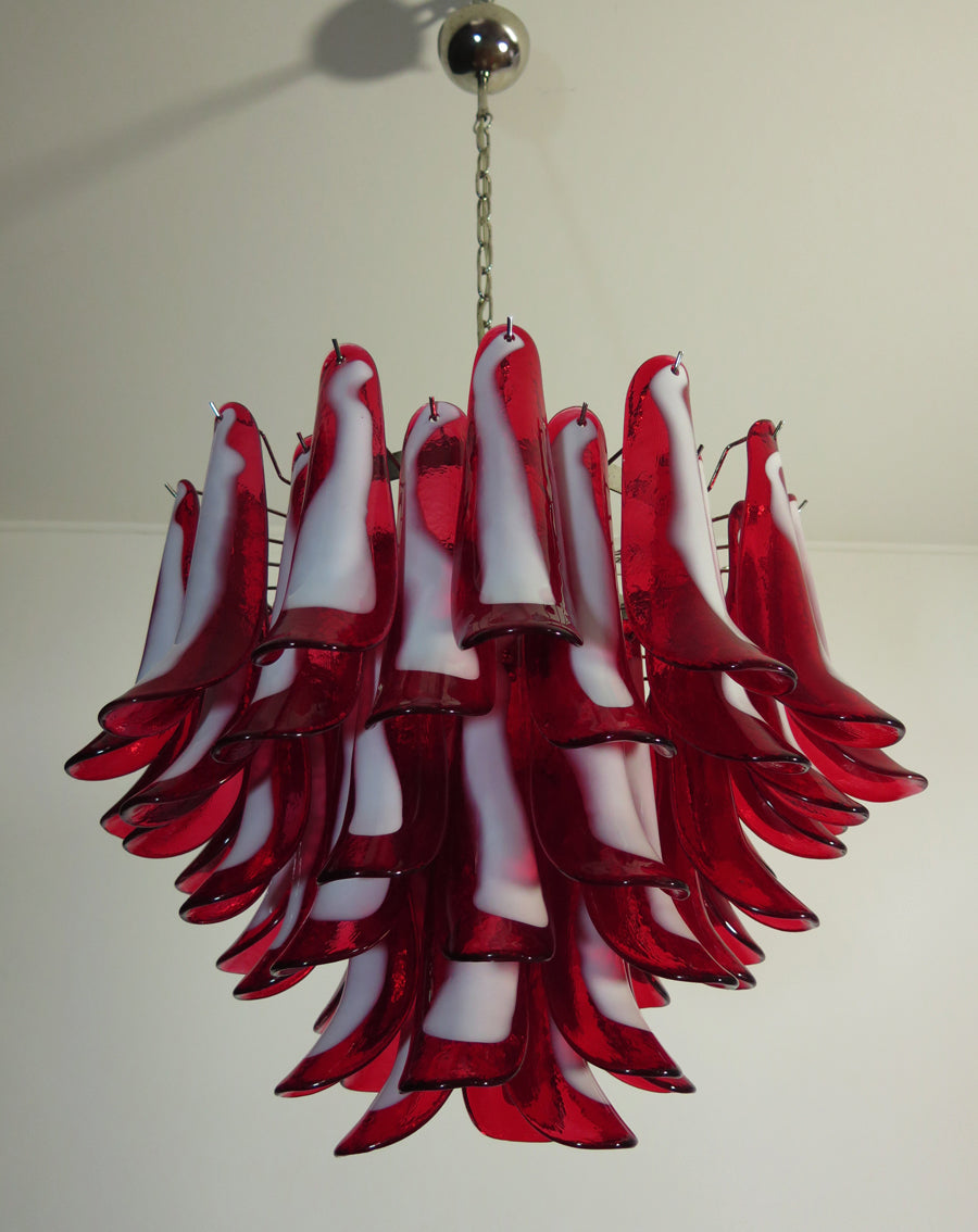 Murano Lysekrone – 53 Rød Konglebladglass – detalj 4 – Murano Classics