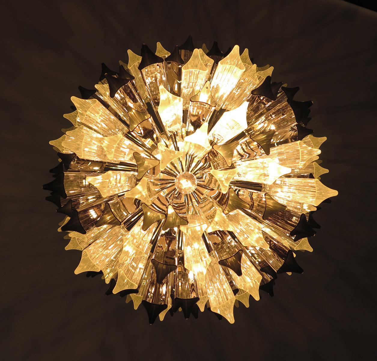 Murano Lysekrone – 184 Multifargede Prismeglass – detalj 3 – Murano Classics