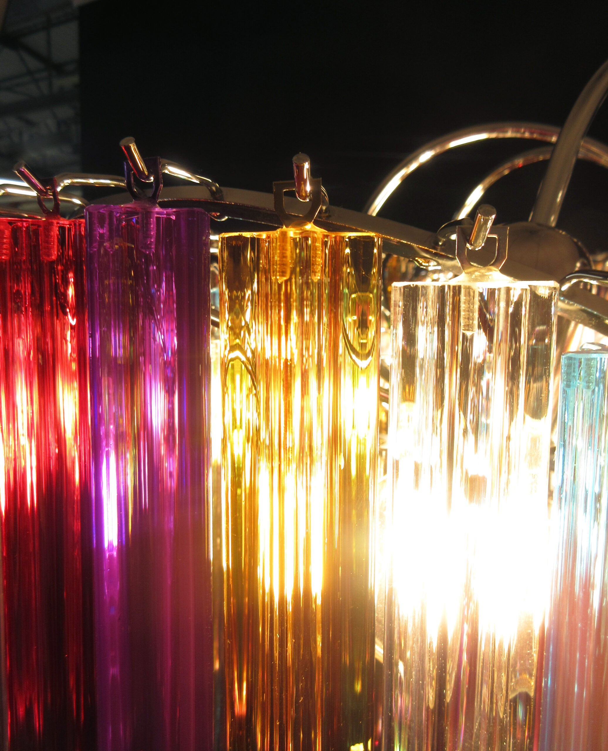 Murano Lysekrone – 200 Multifargede Prismeglass – detalj 3 – Murano Classics