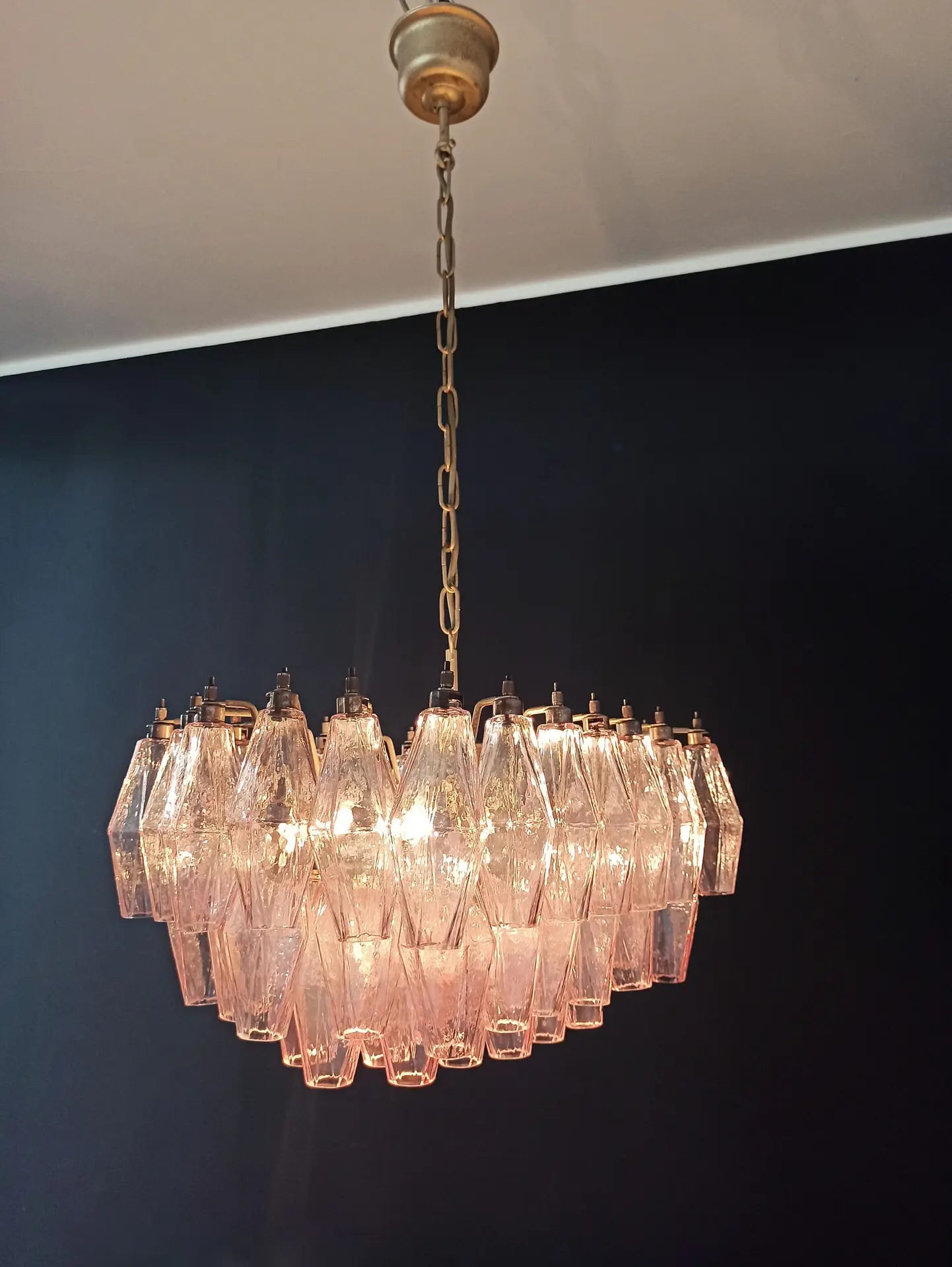 Murano Lysekrone – 56 Rosa Poliedriglass – detalj 6 – Murano Classics