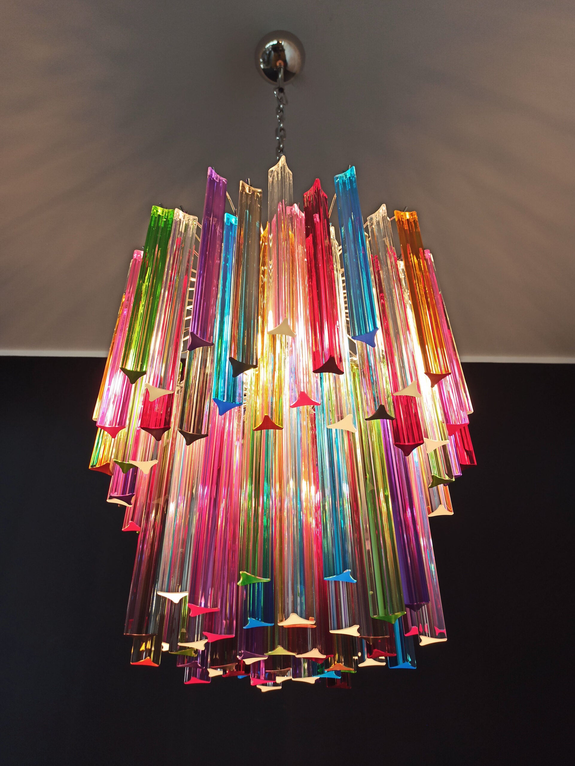 Murano Lysekrone – 107 Multifargede Prismeglass – detalj 2 – Murano Classics