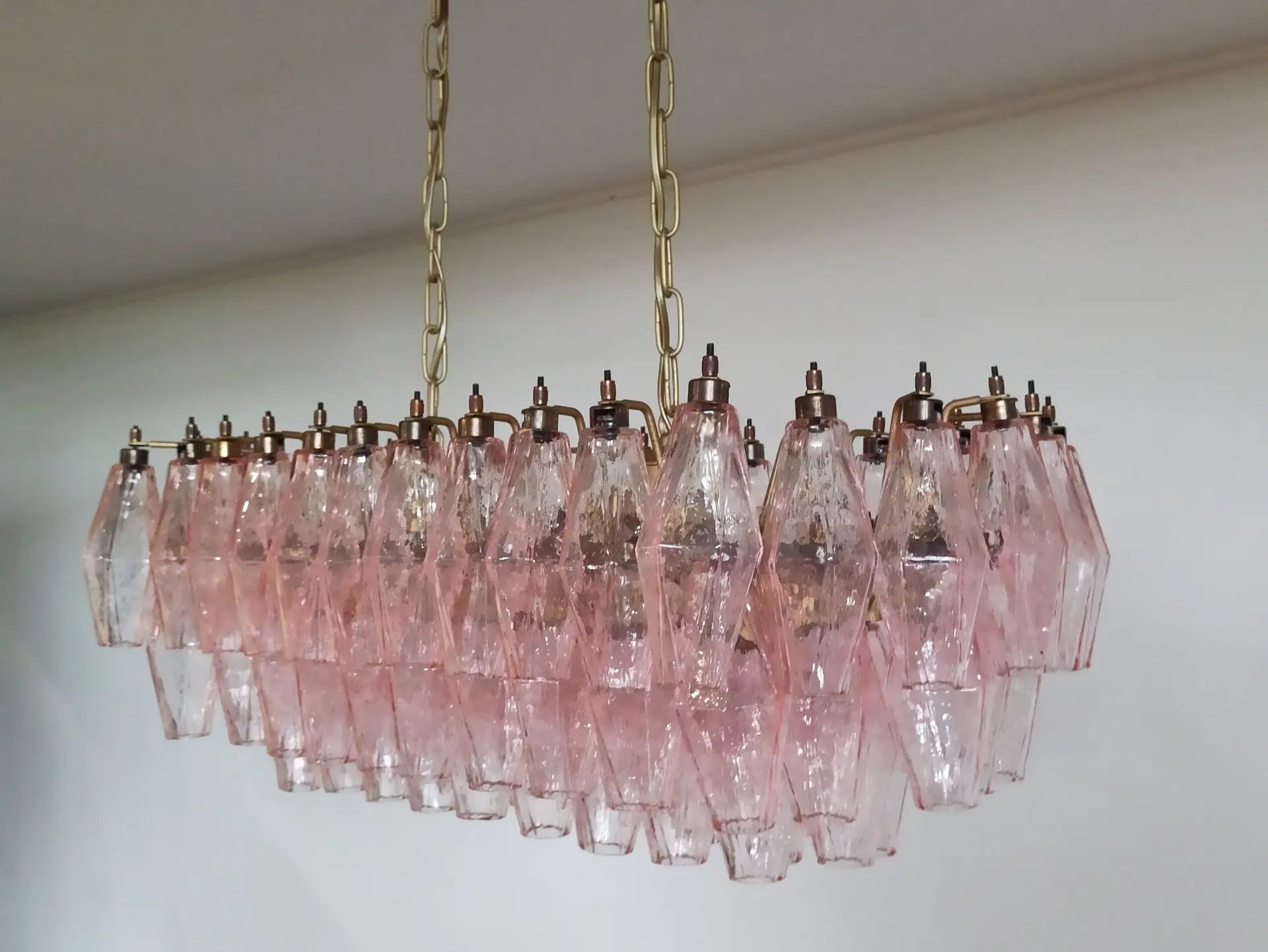 Murano Lysekrone – 84 Rosa Poliedriglass – detalj 3 – Murano Classics