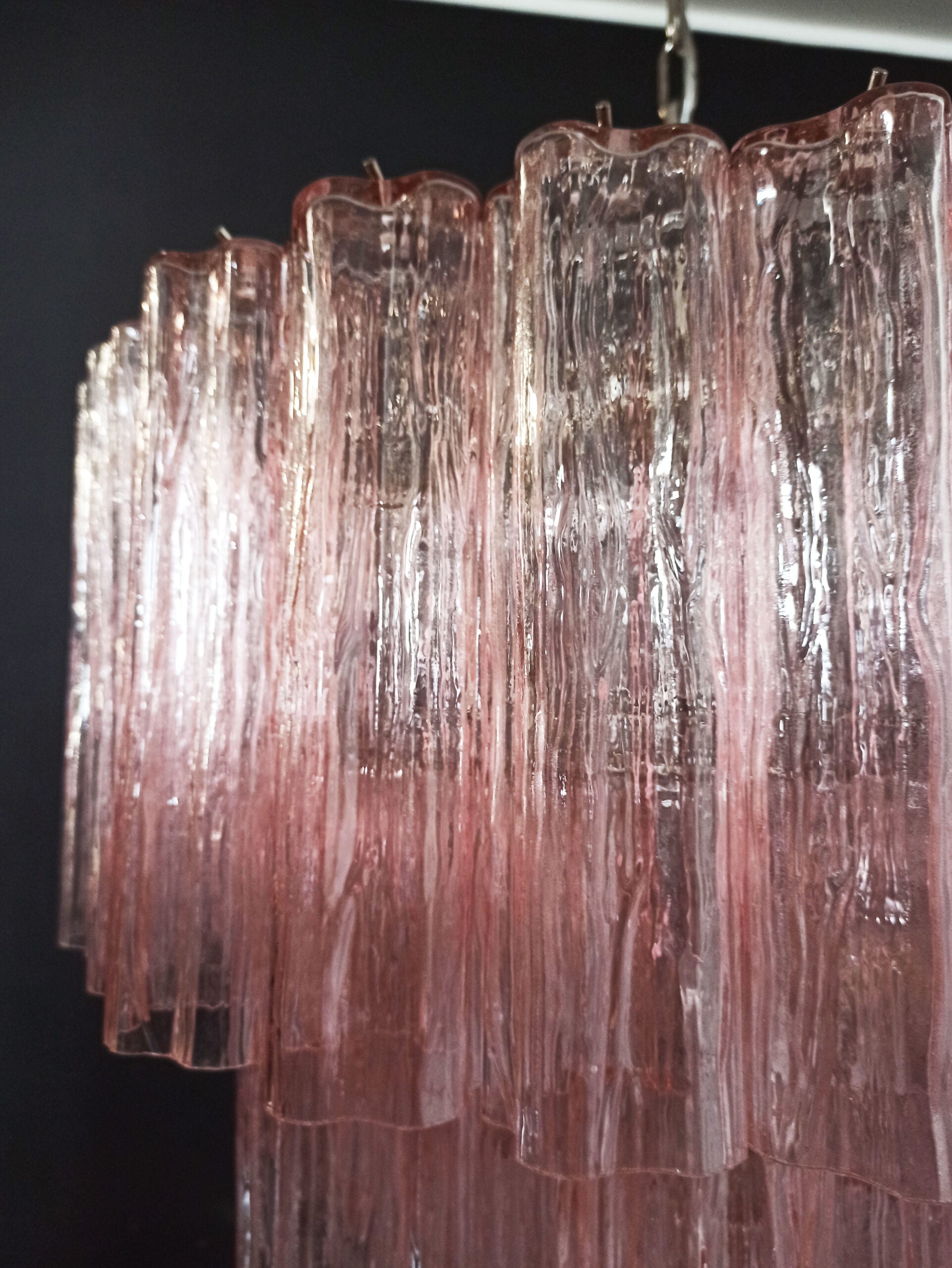 Murano Lysekrone – 52 Rosa Glassrør – detalj 3 – Murano Classics