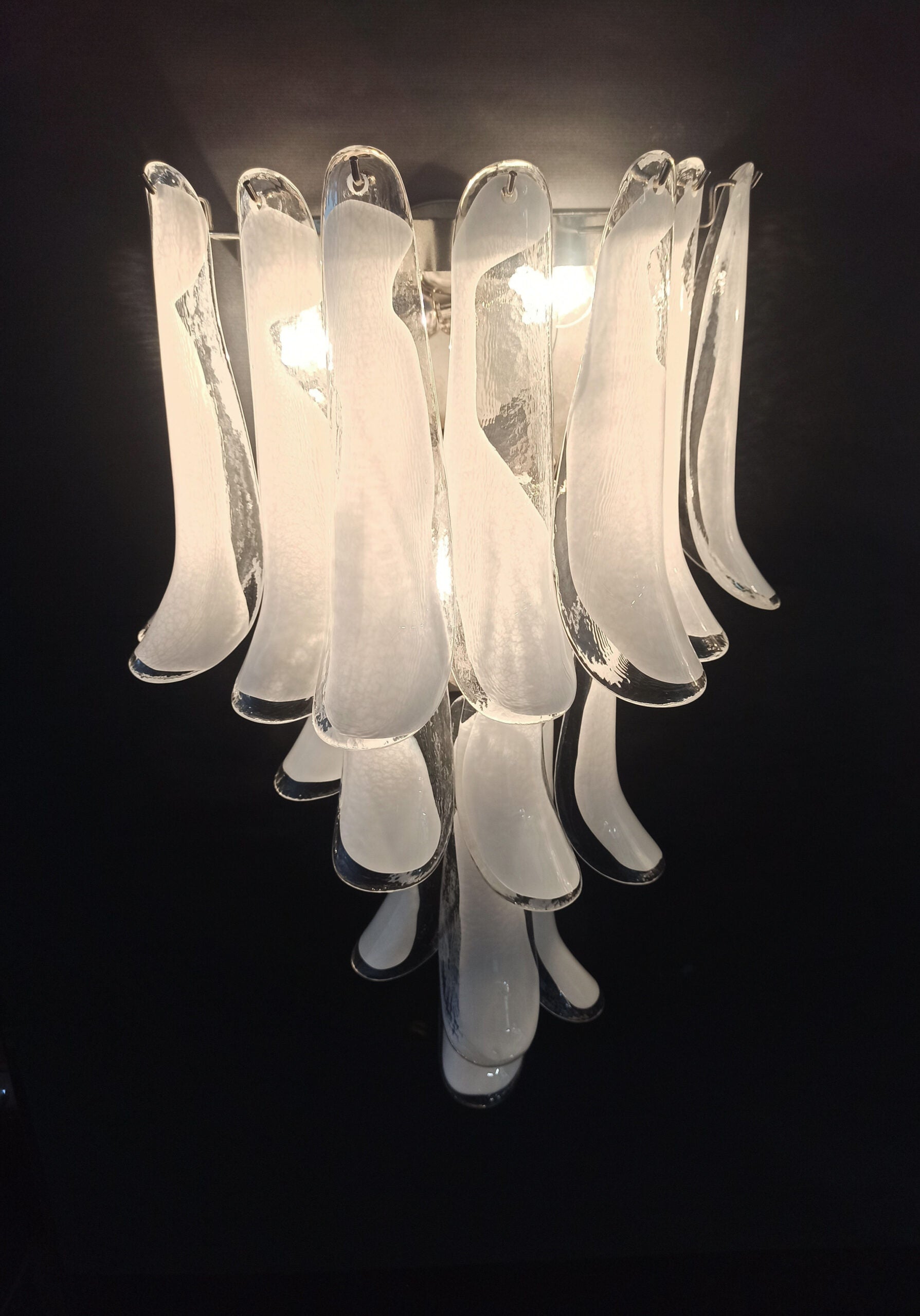 Murano Vegglampe – 16 Hvite Konglebladglass – 2 stk – detalj 7 – Murano Classics