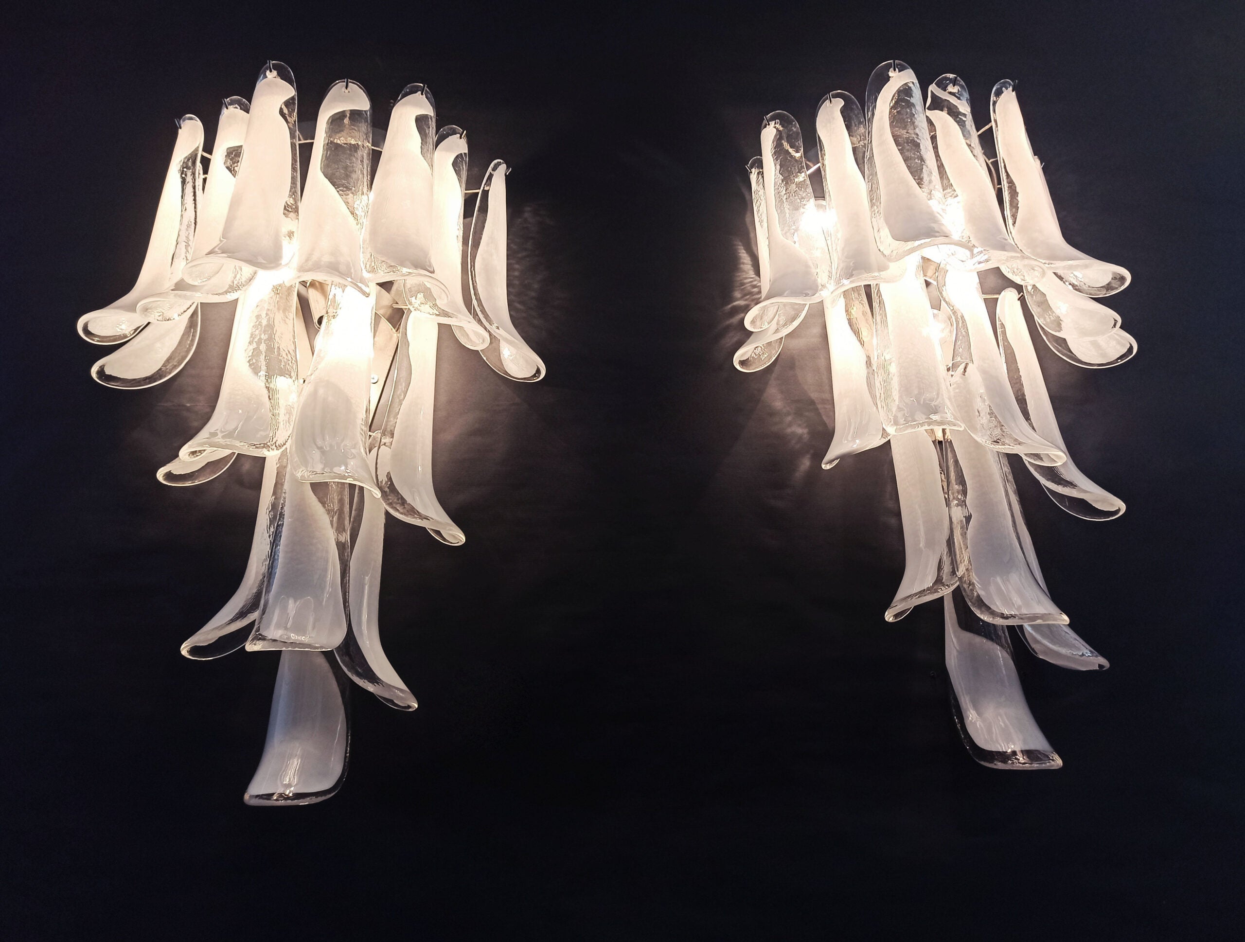 Murano Vegglampe – 16 Hvite Konglebladglass – 2 stk – detalj 6 – Murano Classics