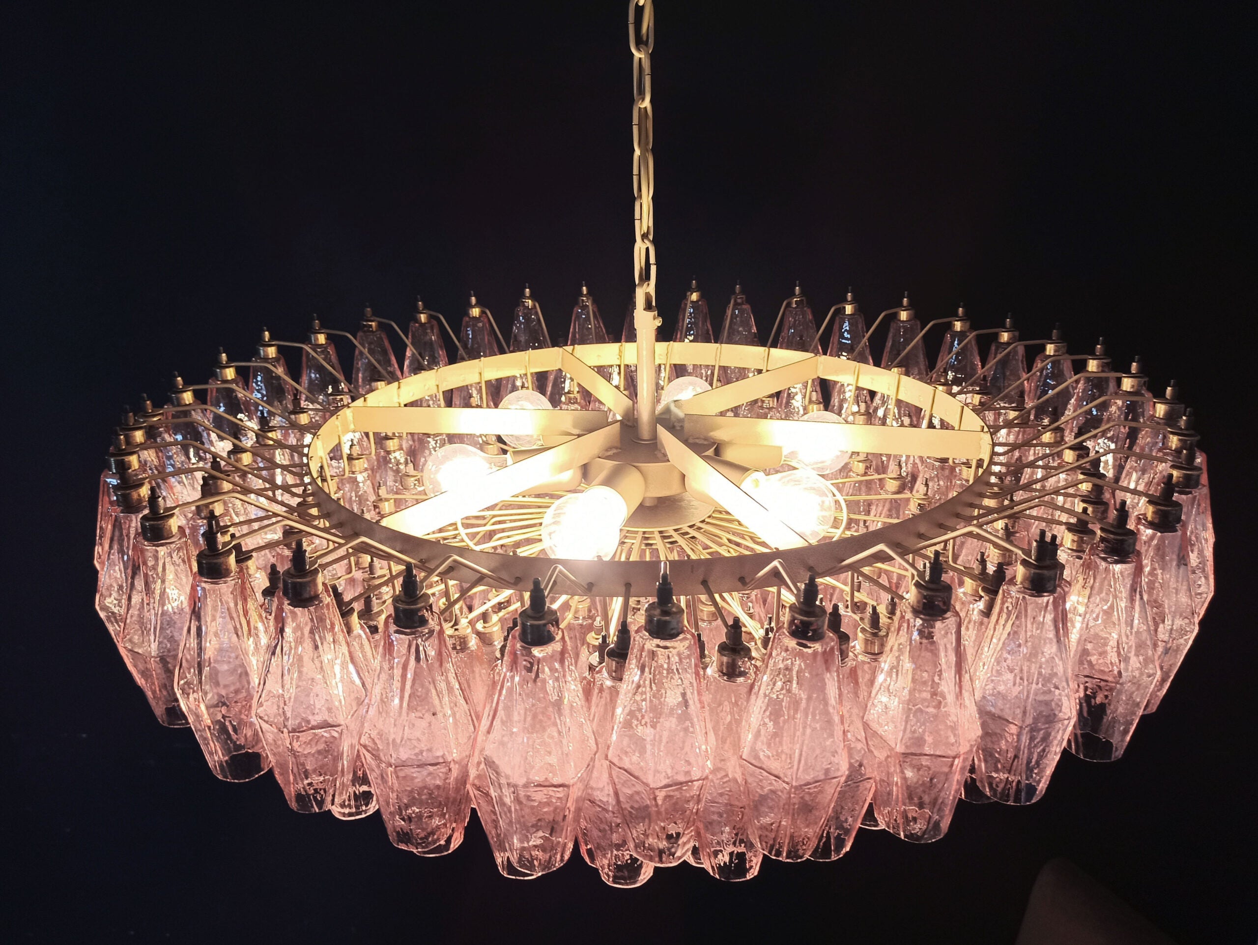 Murano Lysekrone – 185 Rosa Poliedriglass – detalj 8 – Murano Classics