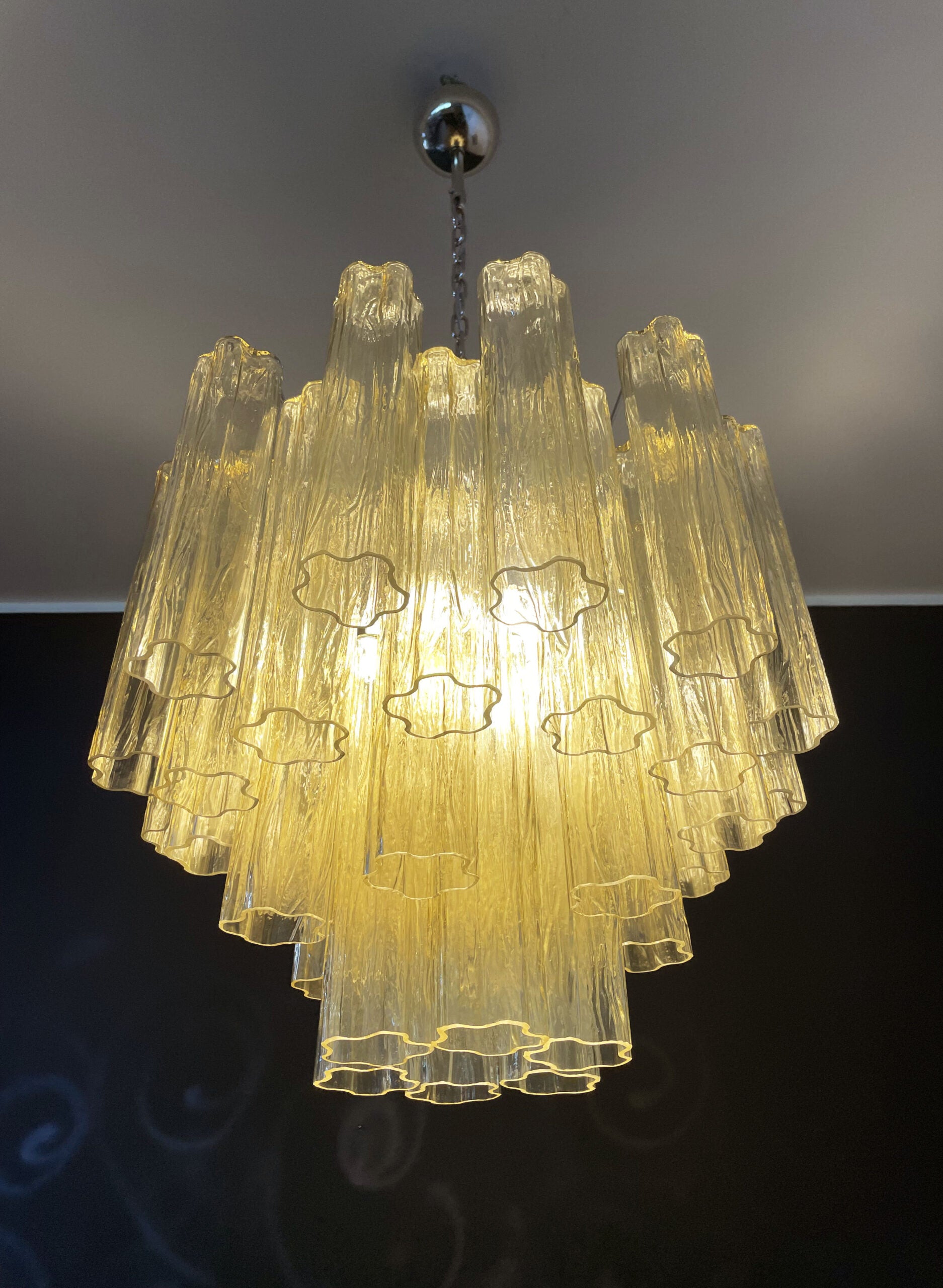Murano Lysekrone – 36 Klare og Gule Glassrør – Murano Classics